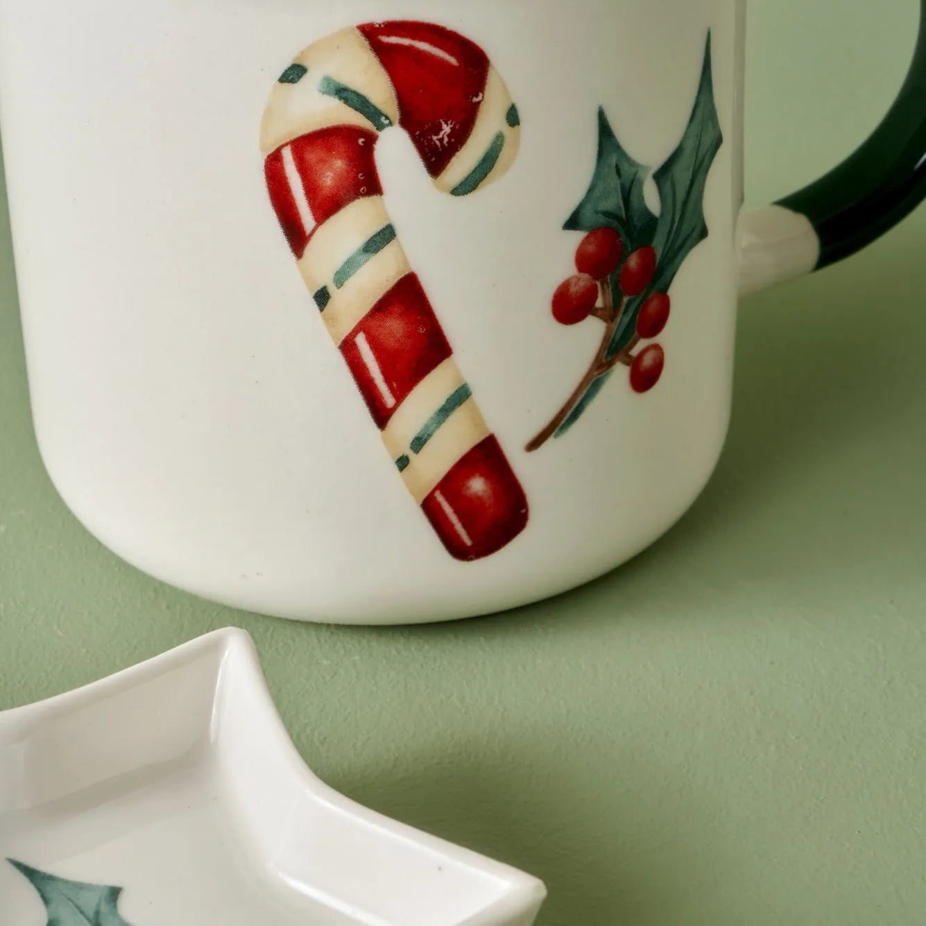 Candycane Porcelain Mug Set side view