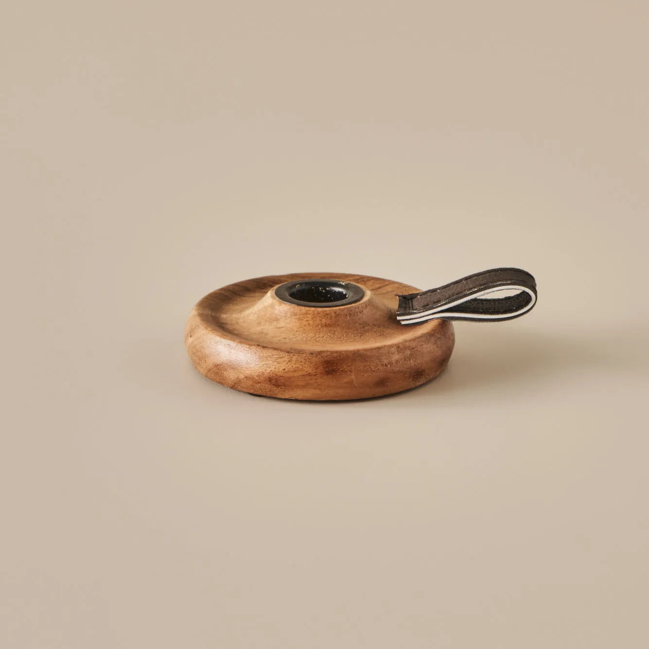 Carlo Wooden Candle Holder texture detail