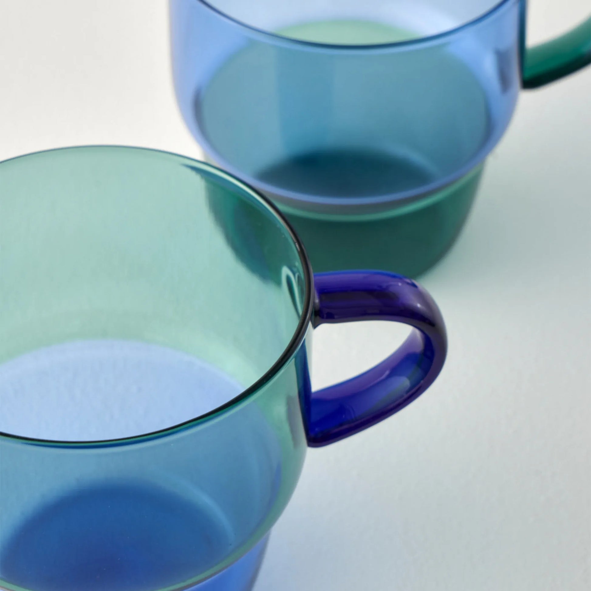 Castel Glass Mug Set (2-Pack) side view