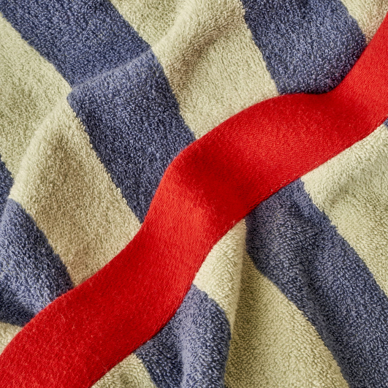 Line Cotton Bath Towel