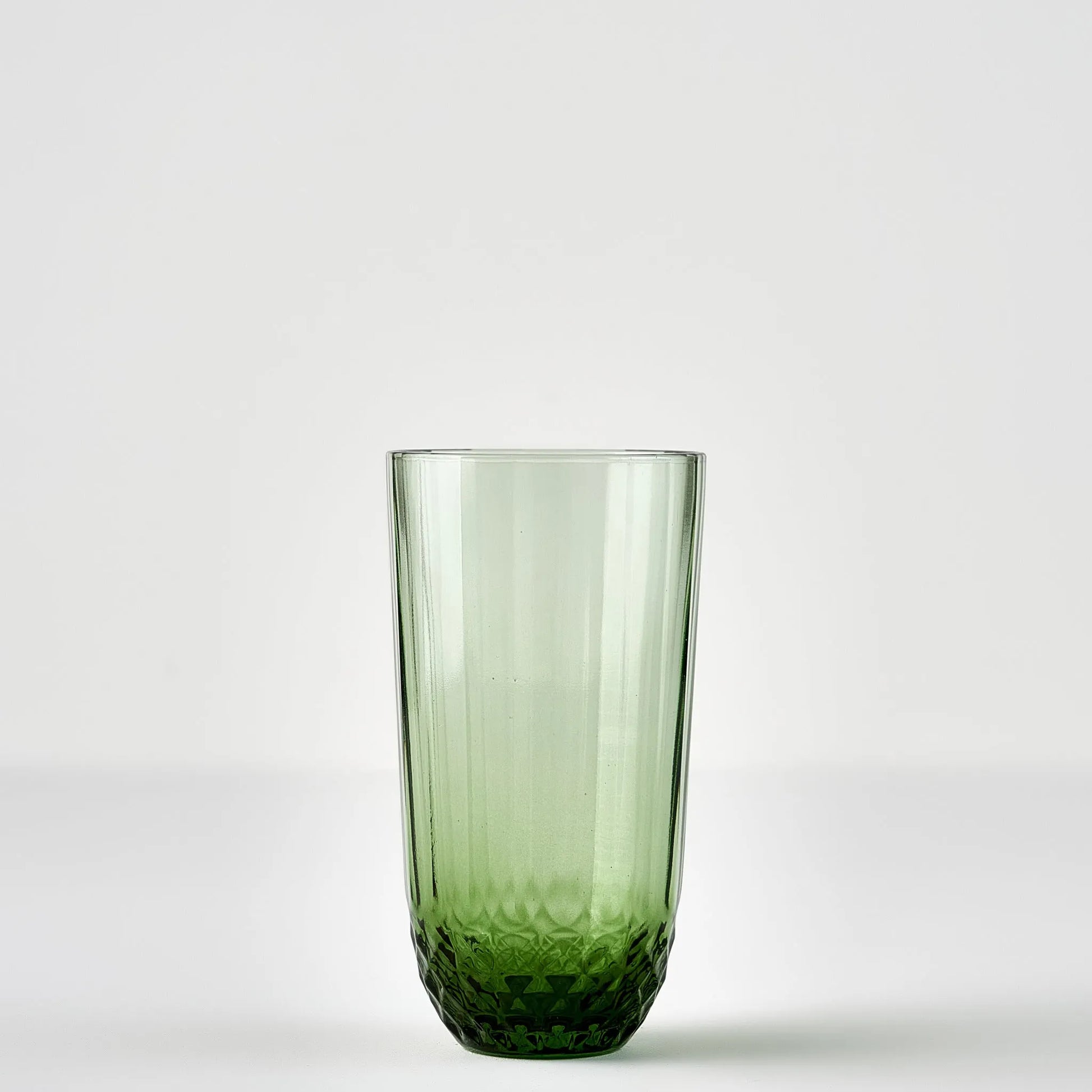Colore Crystal Cut Highball Glass texture detail