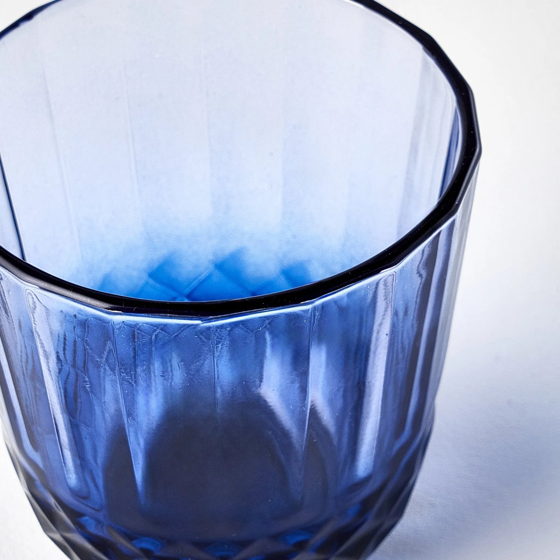 Colore Cut Glass Tumbler design detail