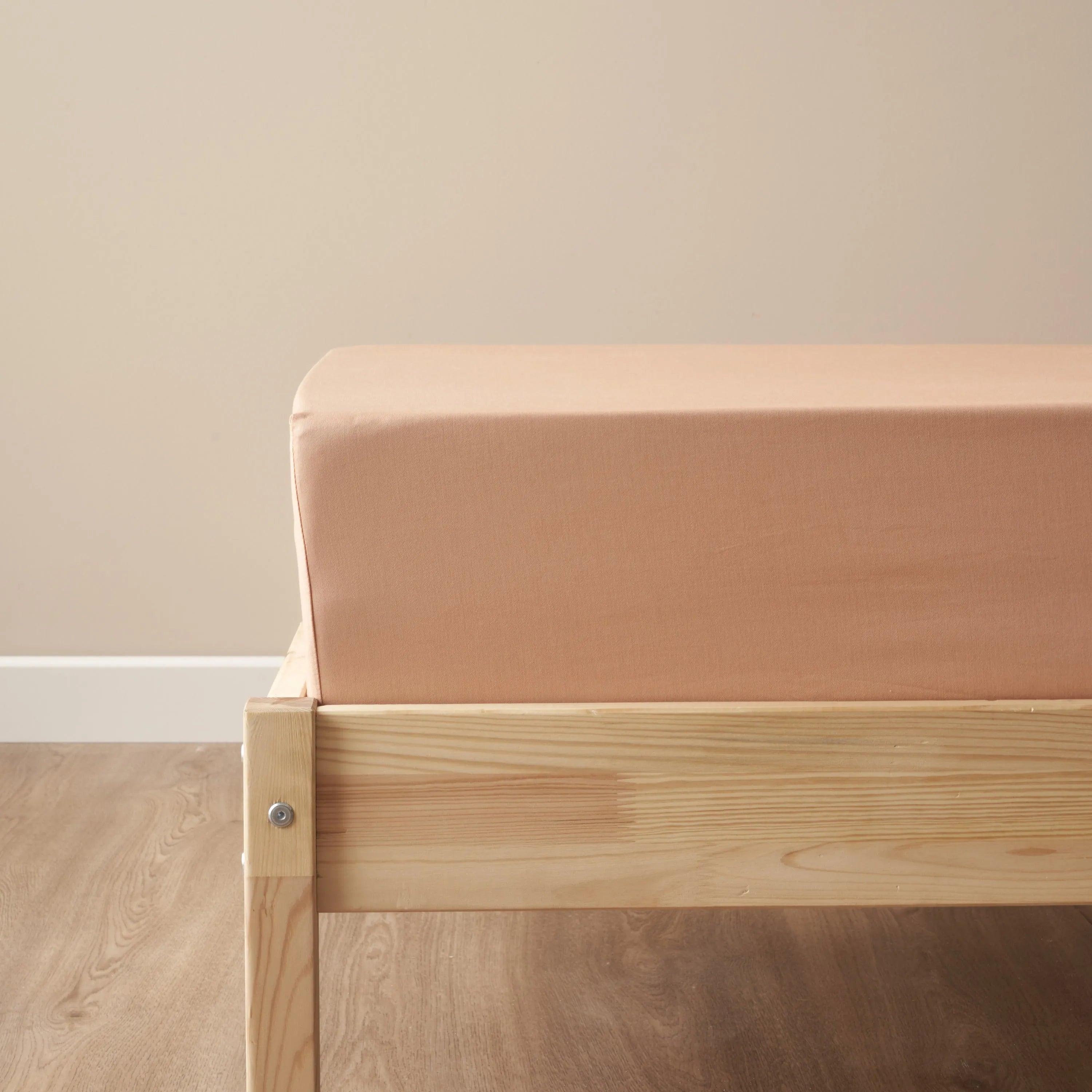 Cotton Sateen Fitted Sheet detail view