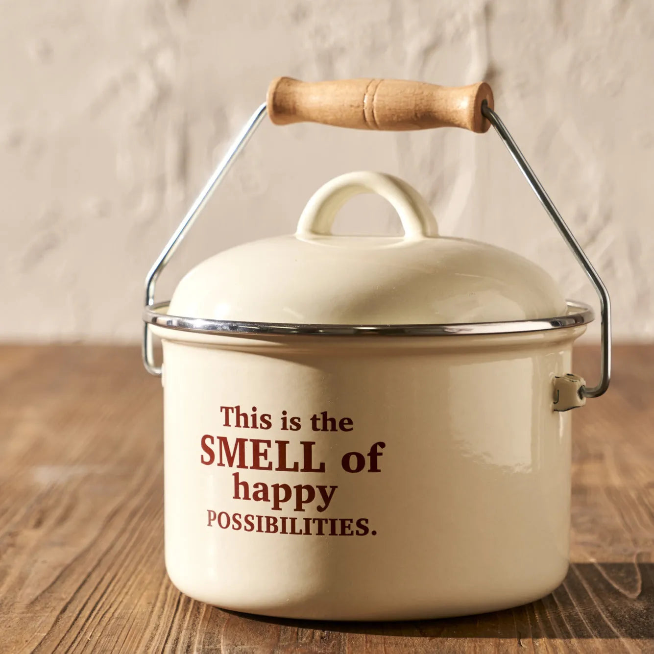 Cozy Printed Enamel Casserole Pot With Wooden Handle side view