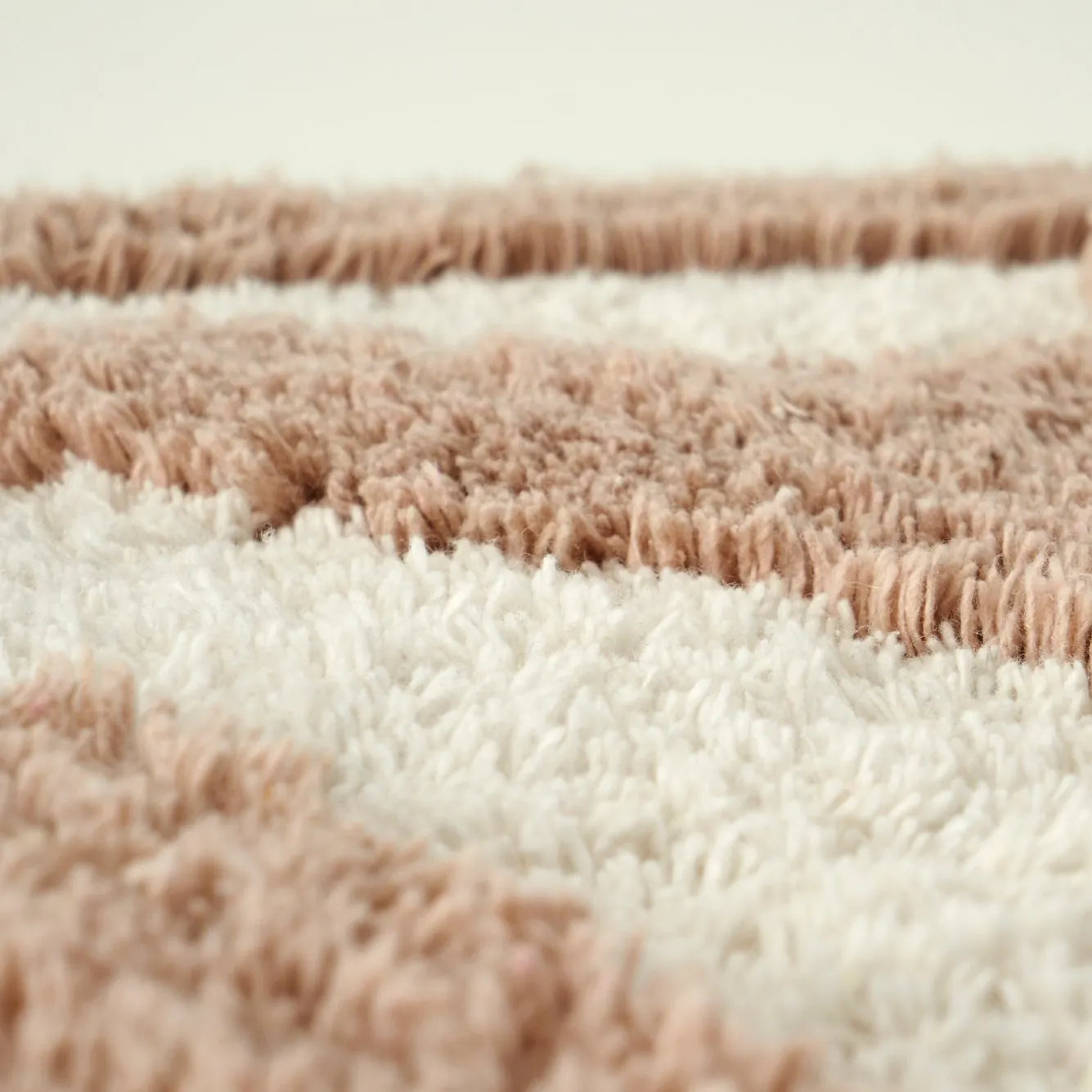 Cream Turkish Cotton Bath Mat with “Bath” Text texture detail