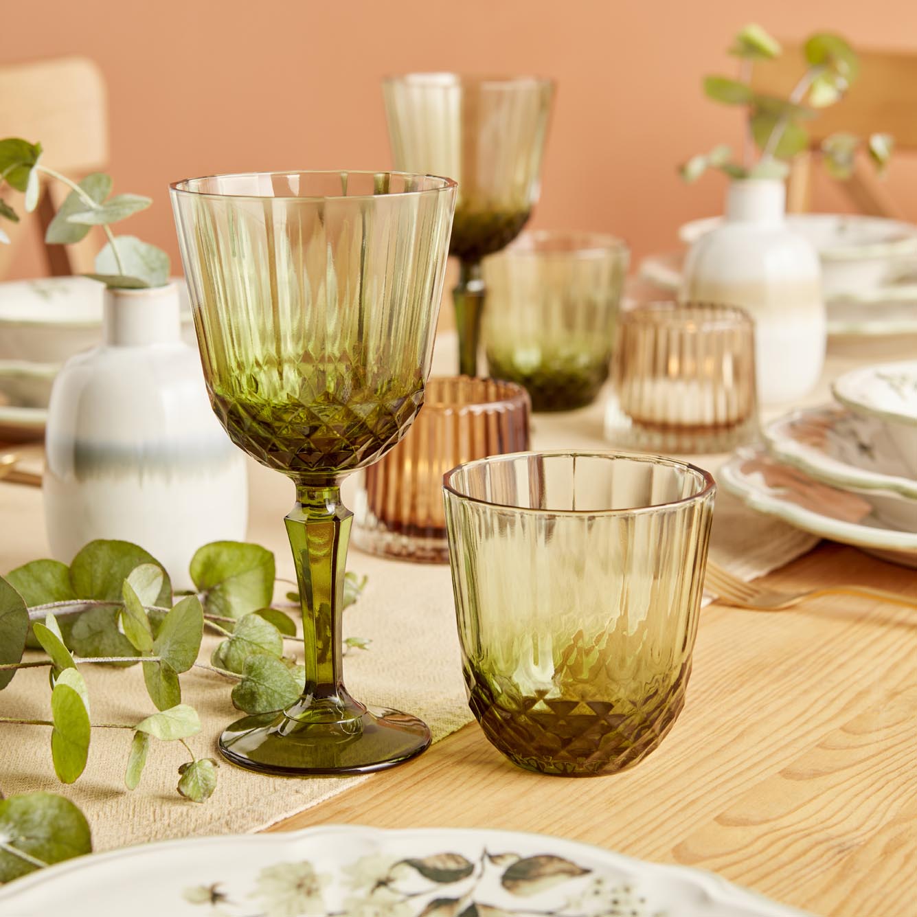 Colore Crystal Cut Wine Glass