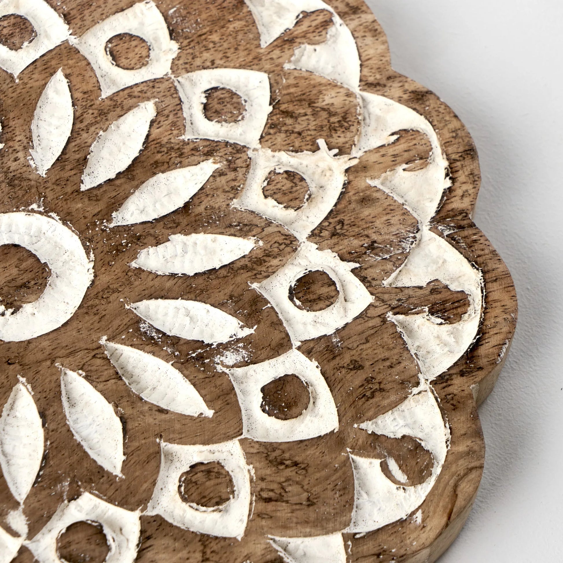 Daira Mango Wood Wall Hanging detail view