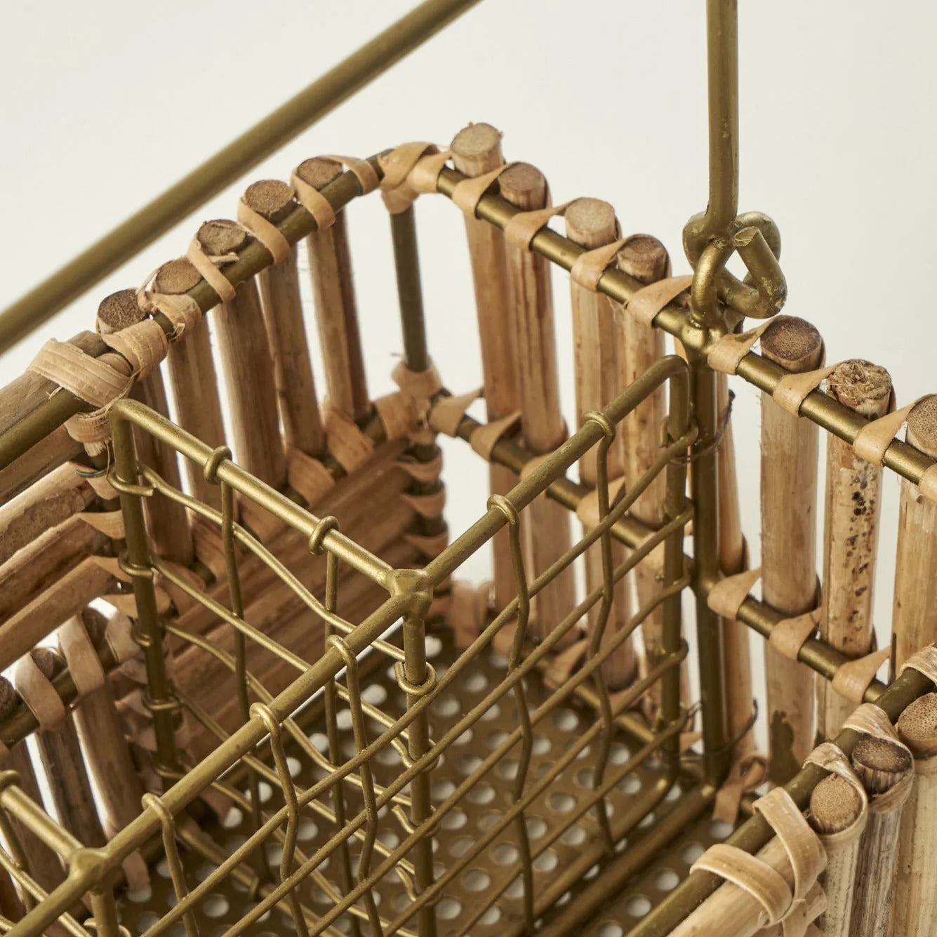 Dawn Rattan Flatware Stand detail view