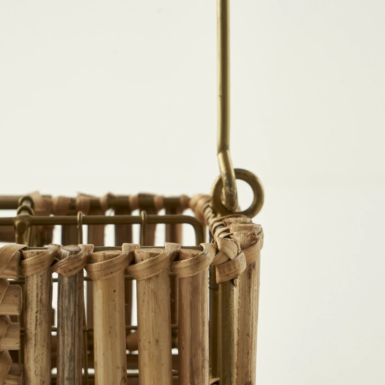 Dawn Rattan Flatware Stand texture detail