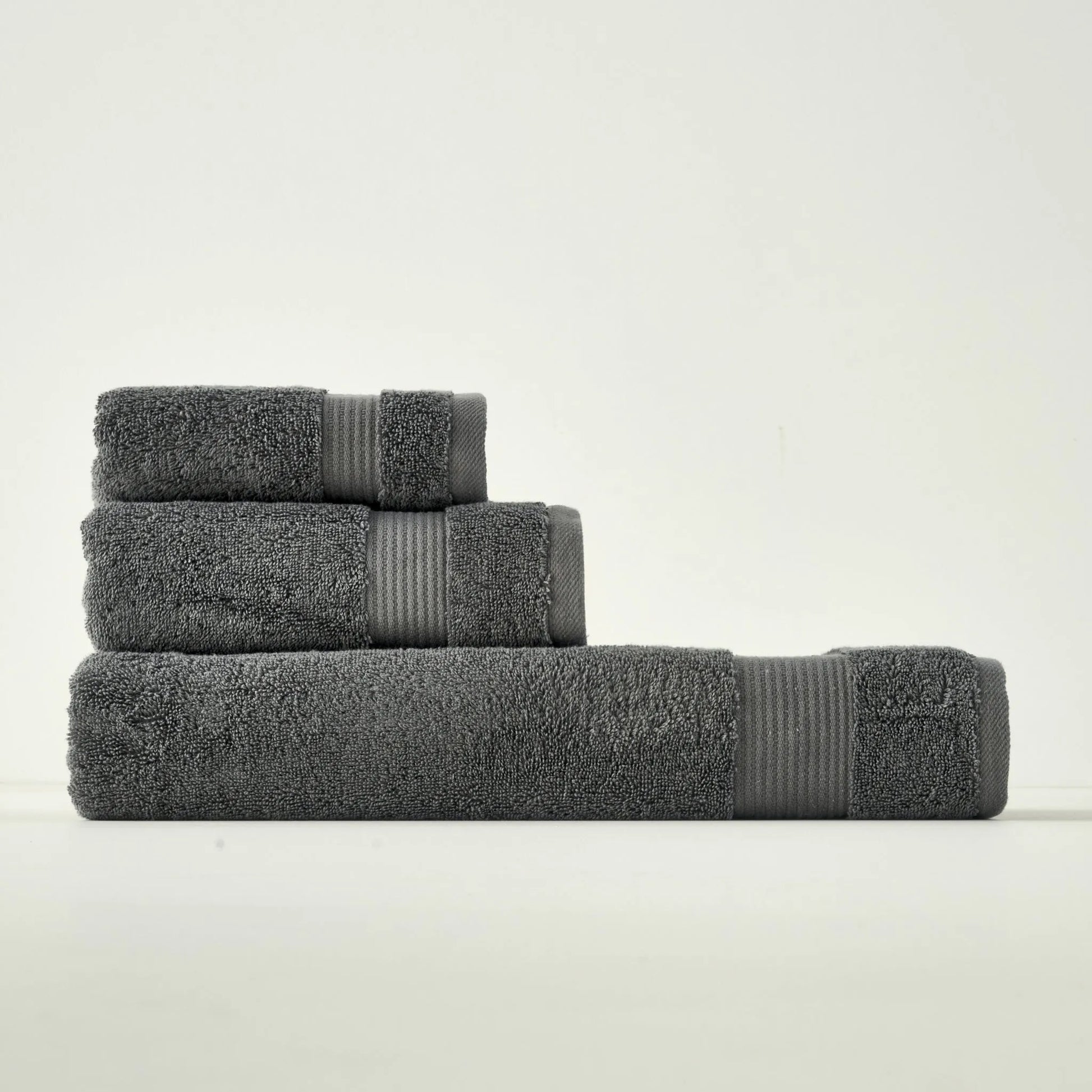 Dorita Cotton Hand Towel design detail