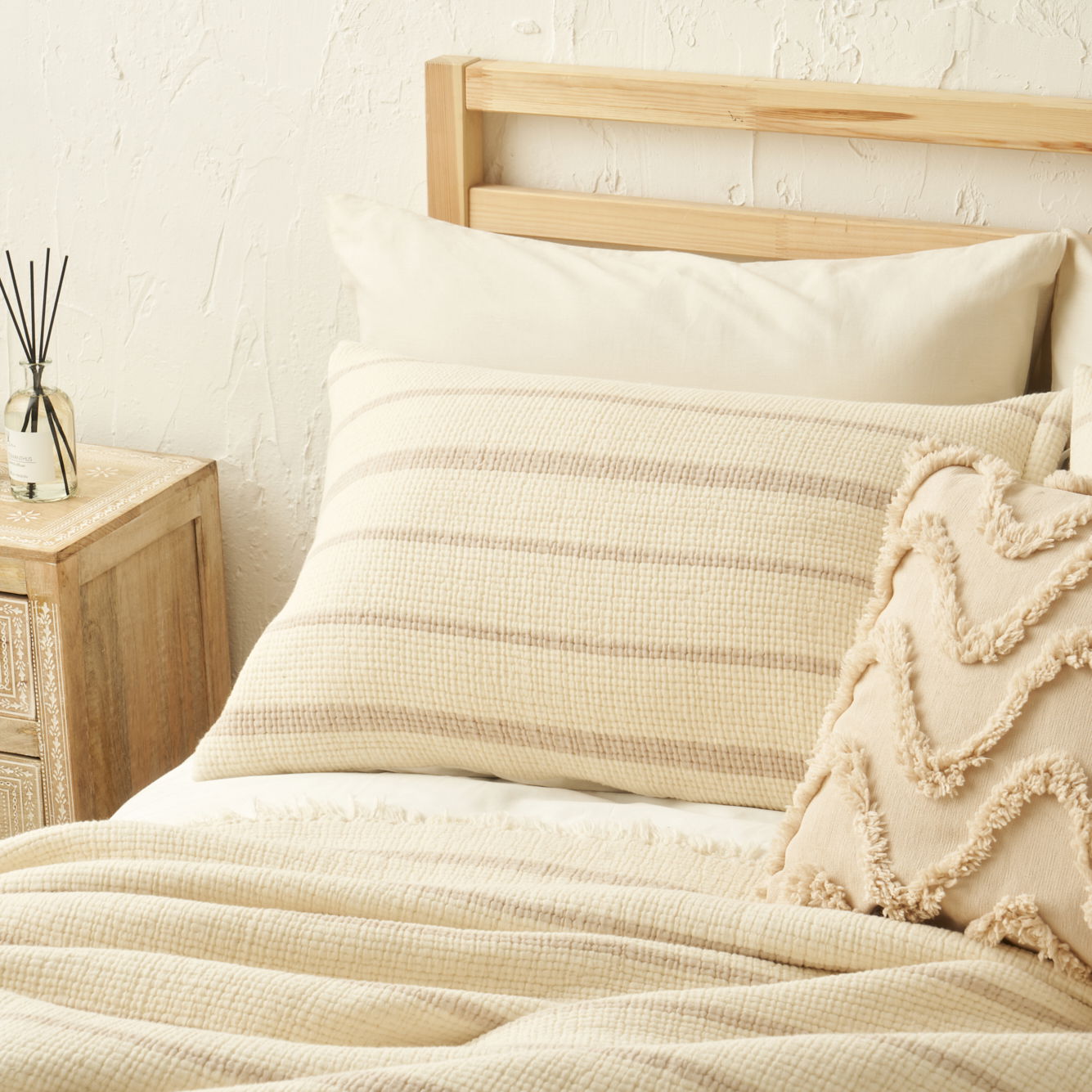 Bahama Muslin Cotton Coverlet with Shams