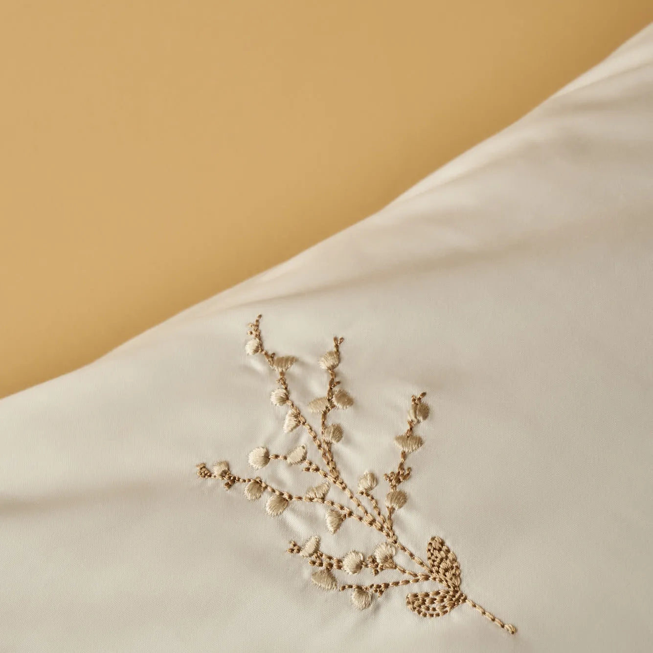 Exclusive Cotton Embroidered Duvet Set texture detail