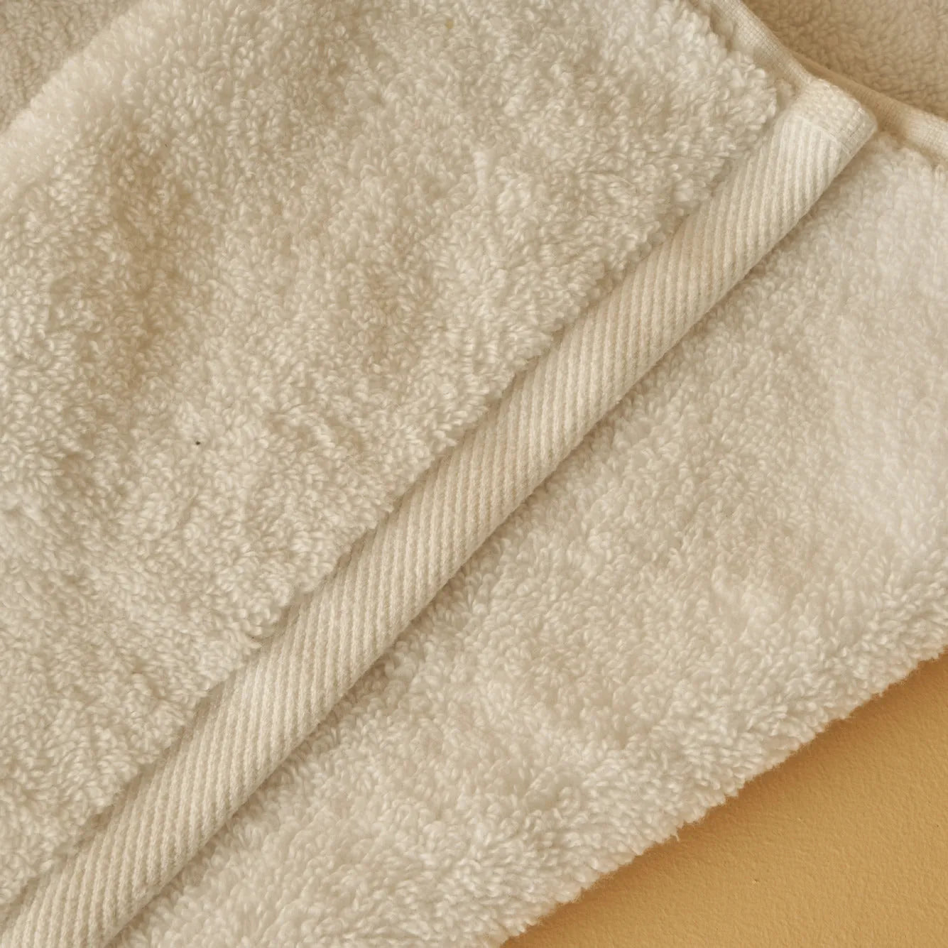 Exclusive Floral Embroidered Cotton Towel Set (4 Piece) design detail