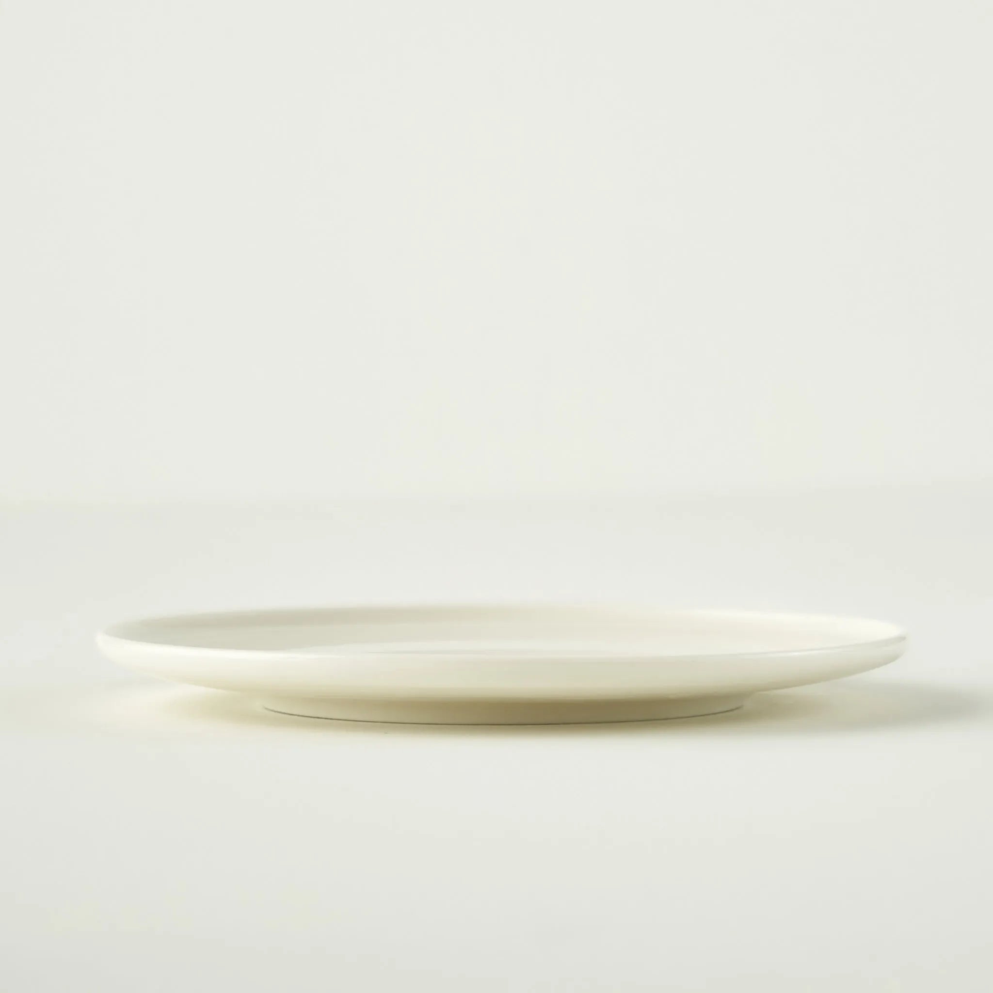 Exclusive Selection Dessert Plate texture detail
