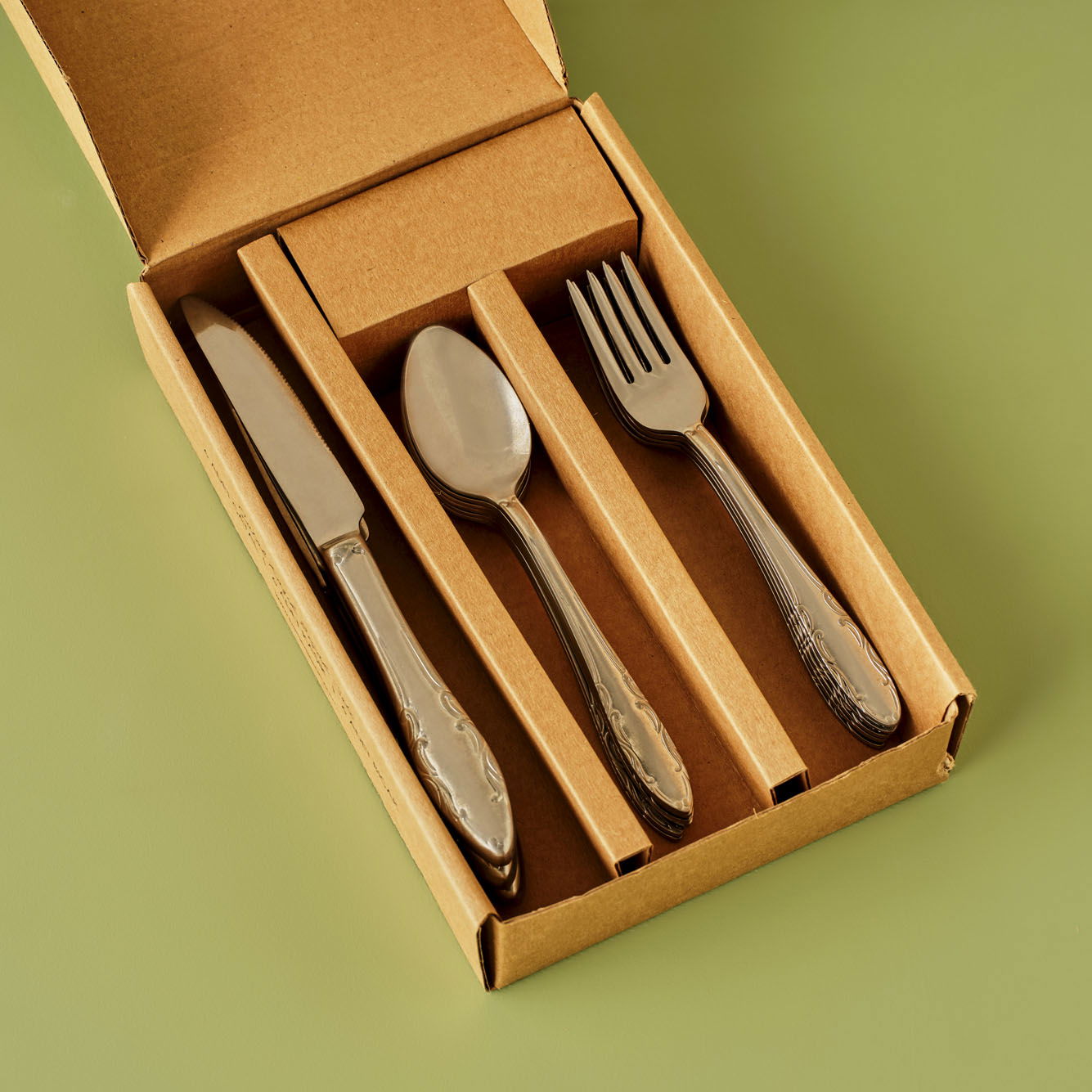 Vintage 18-Piece Flatware Set