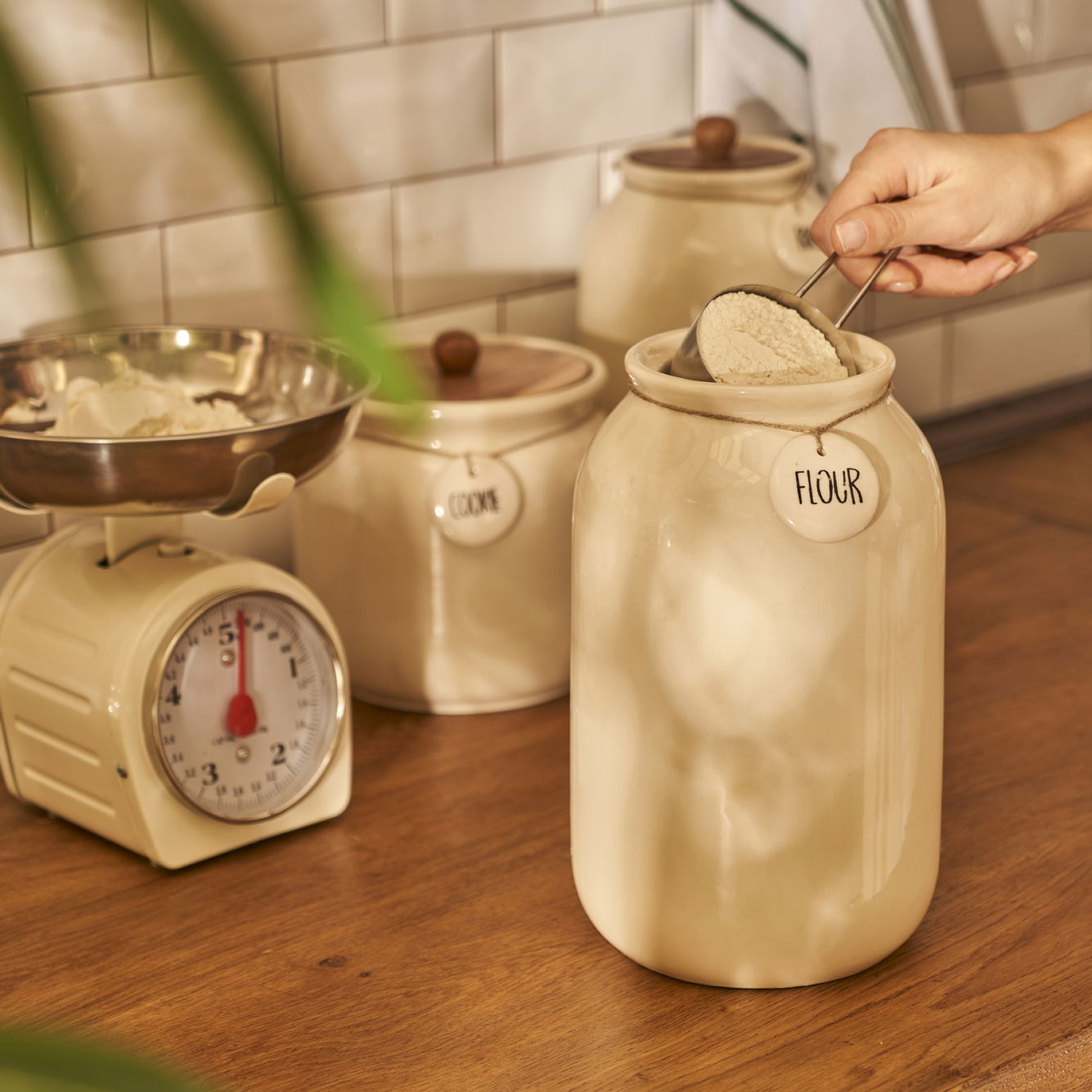 Ceramic Jar with Acacia Lid