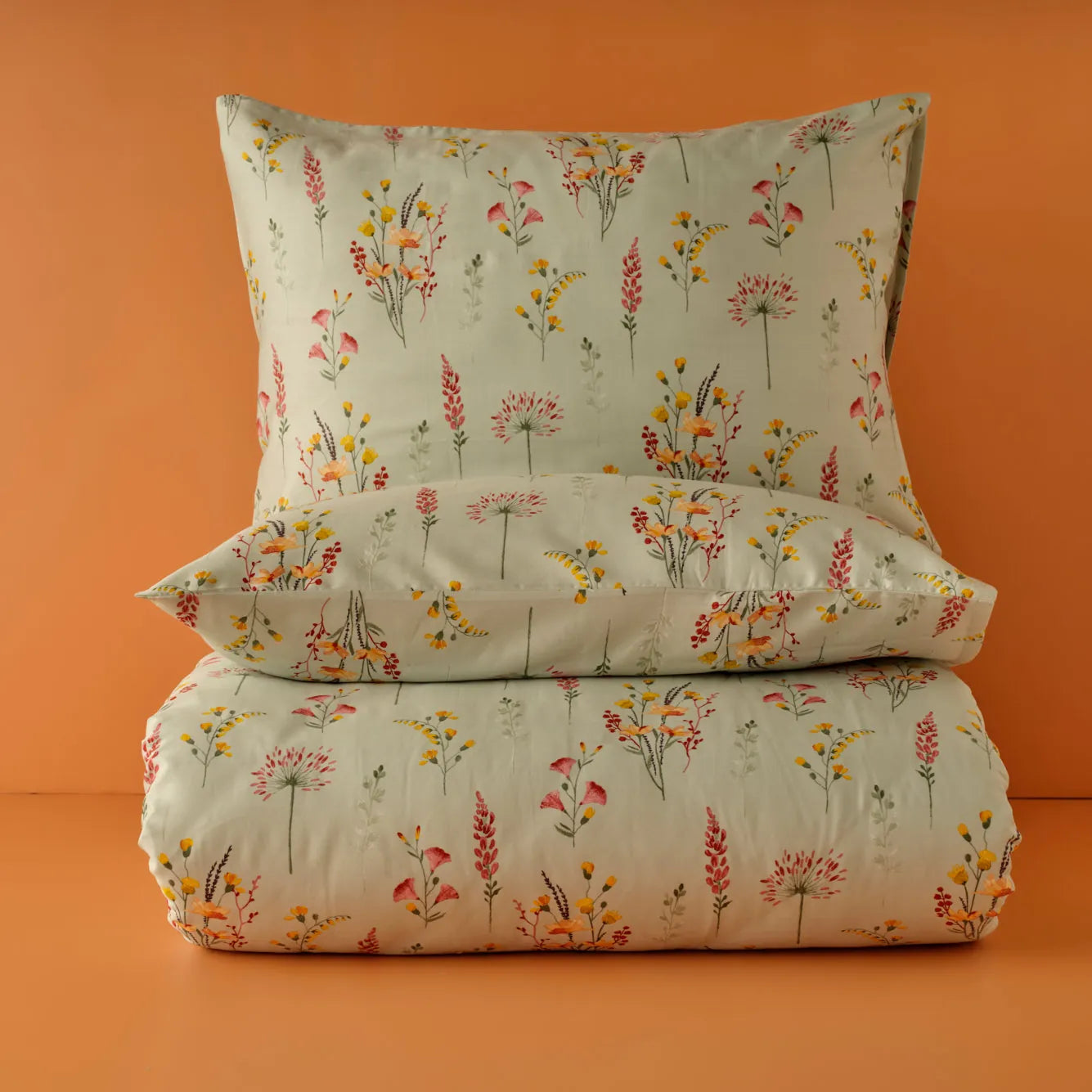 Flores Cotton Sateen Duvet Set detail view