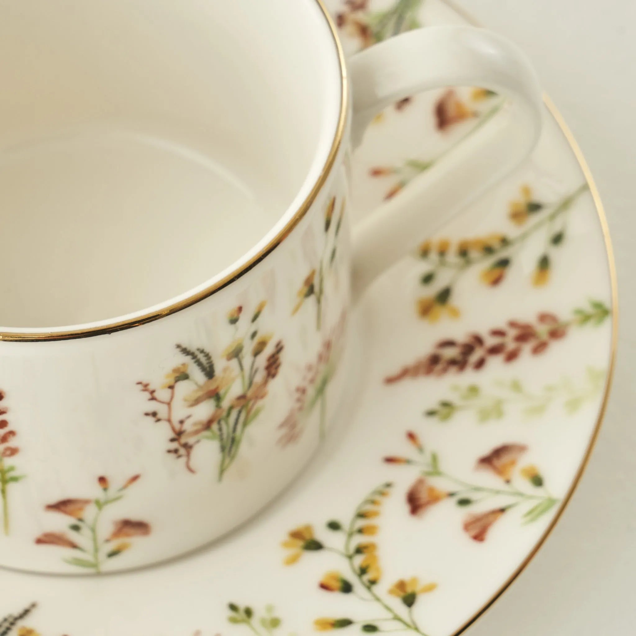Flores Porcelain Tea Cup (Set of 2) detail view