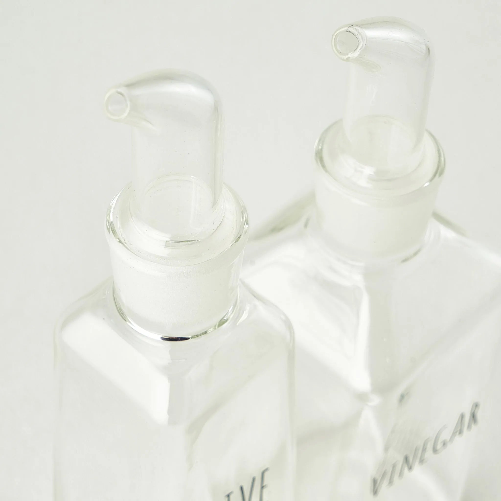 Geo Glass Oil & Vinegar Dispenser Set texture detail