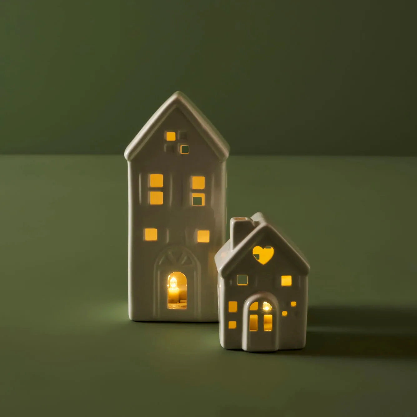 Home Porcelain Decorative Luminary side view