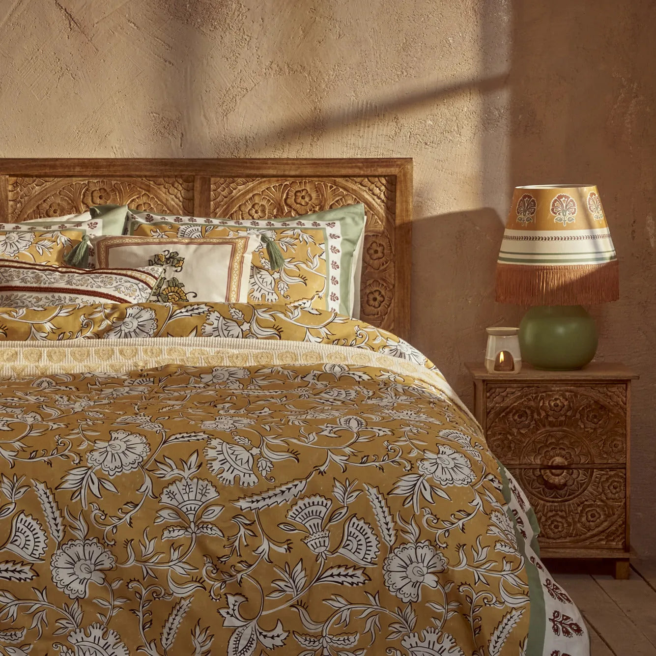 Indian Cotton Sateen Duvet Set texture detail