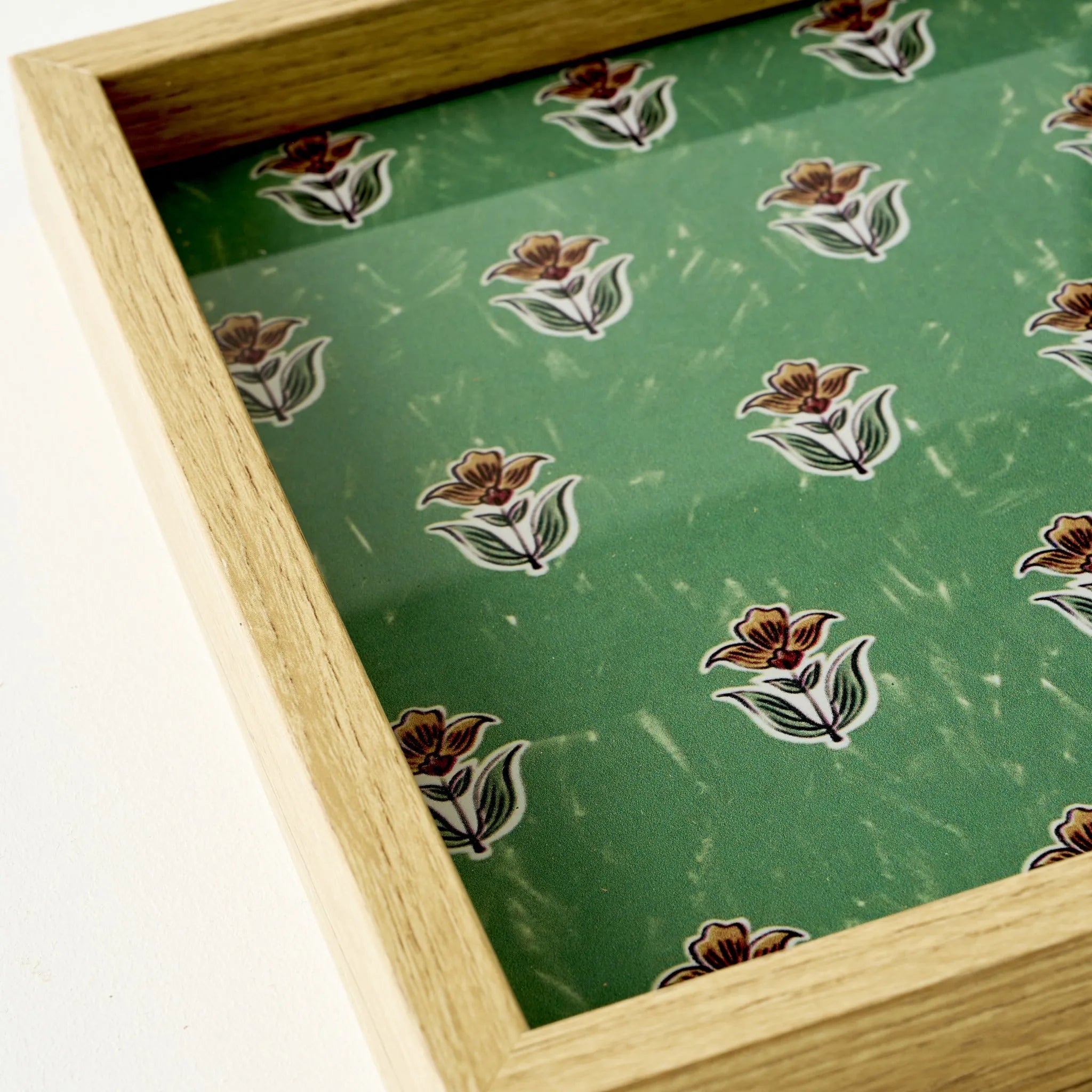 Indian Decorative Tray detail view