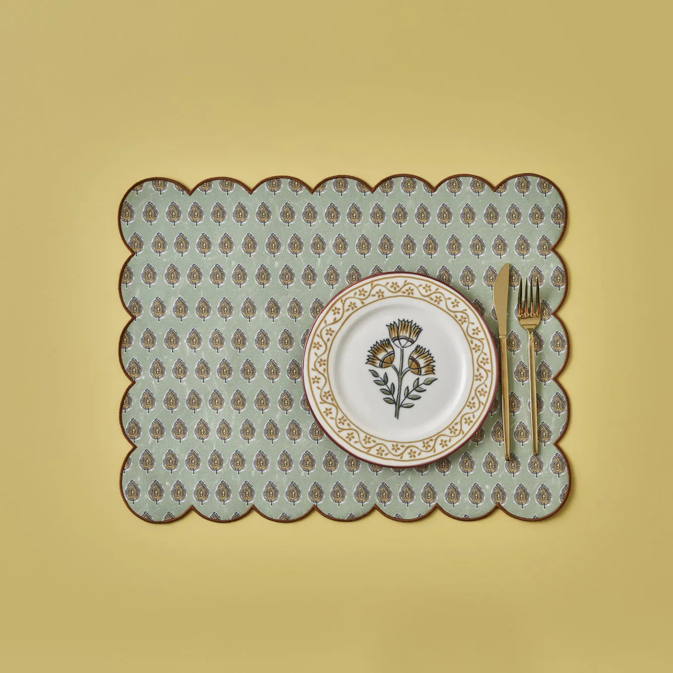 Indian Scalloped Cotton Placemat texture detail
