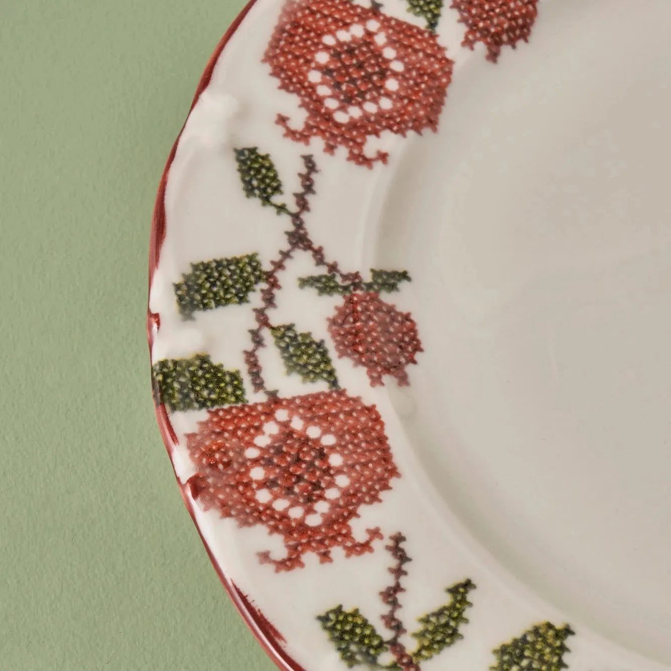 Jolly Porcelain Dinnerware Set (18 Piece) additional view