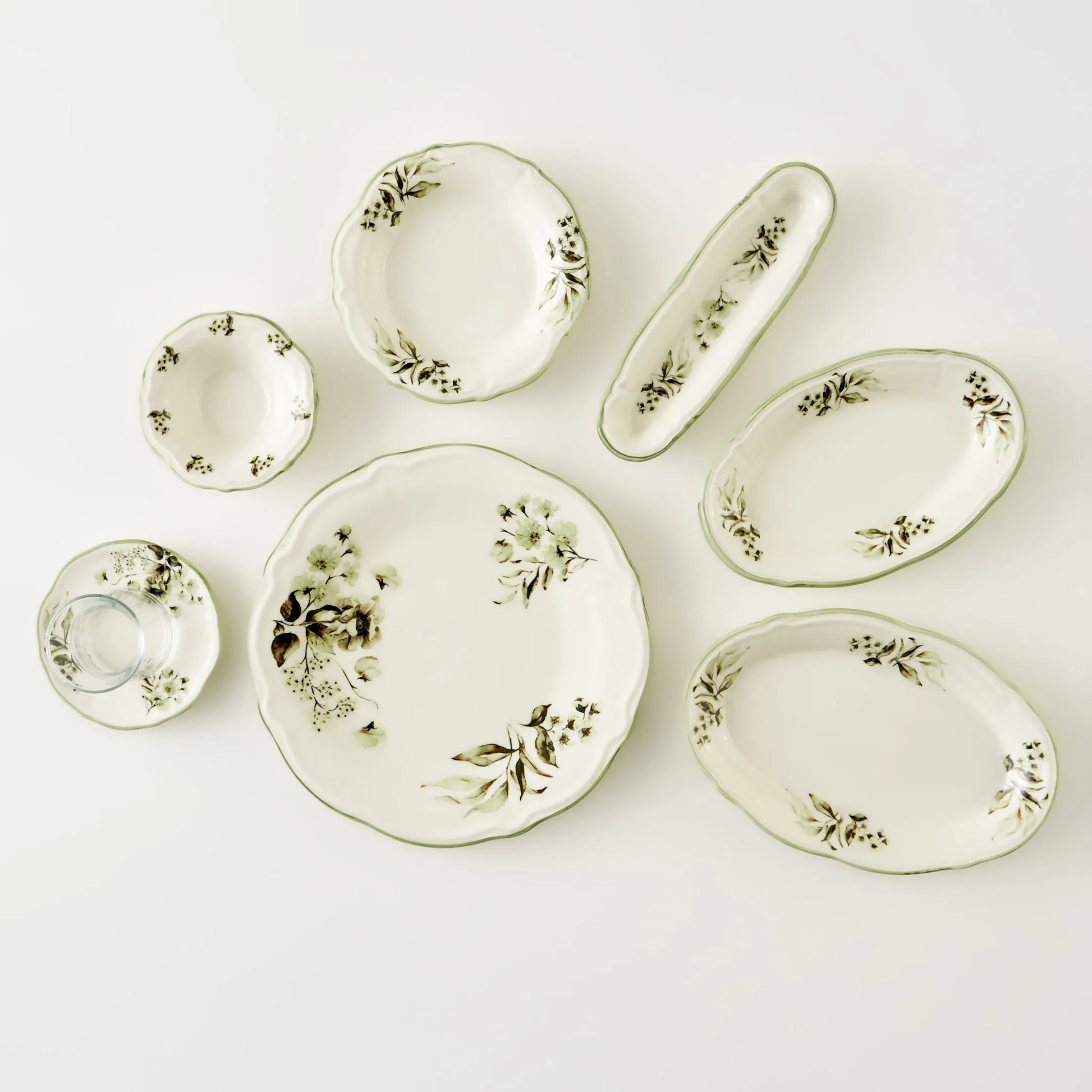 Julia 26 Piece Breakfast Set