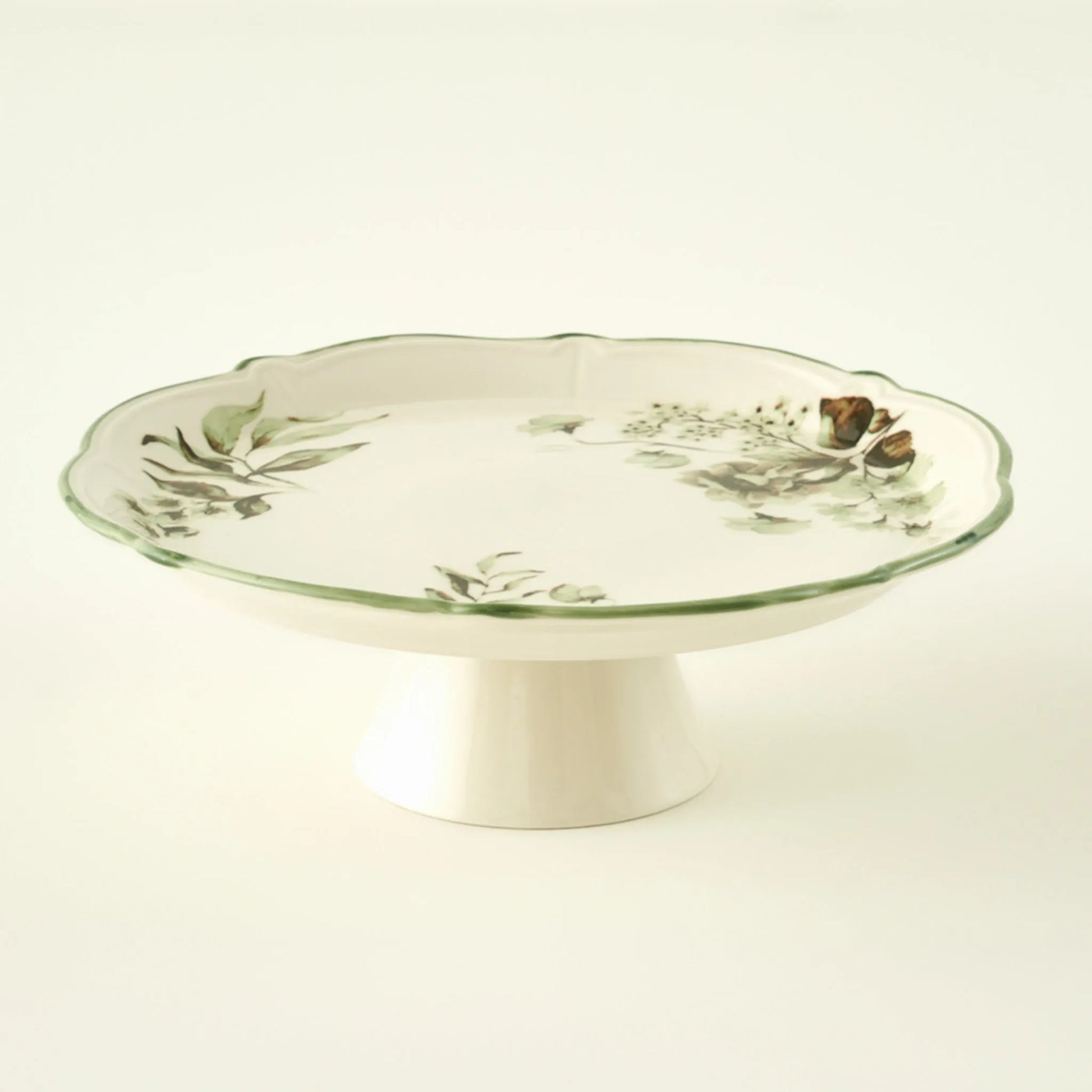 Julia Stoneware Cake Stand detail view