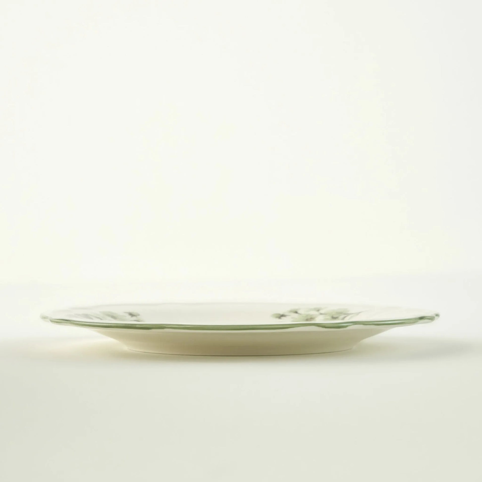 Julia Stoneware Dinner Plate texture detail