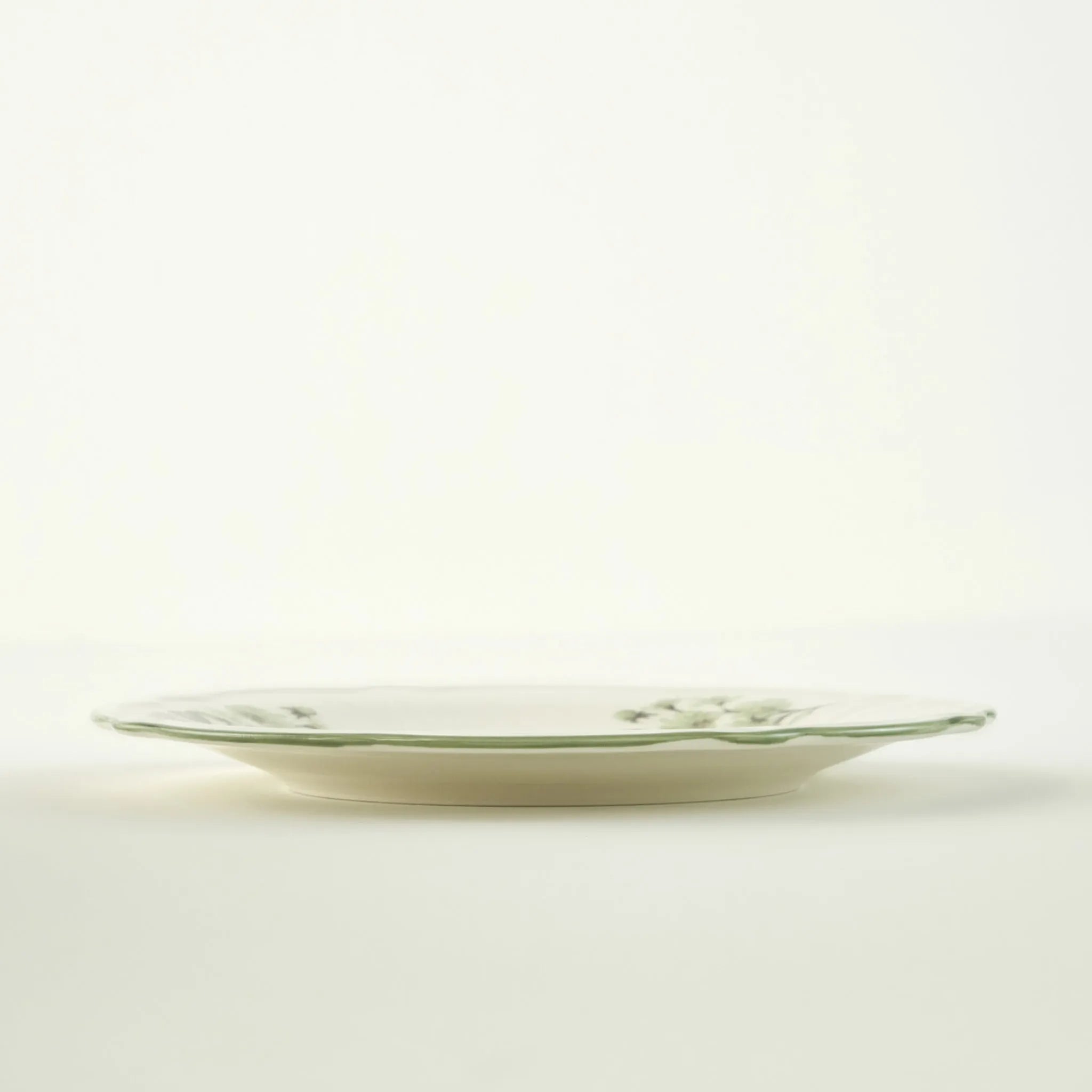 Julia Stoneware Dinner Plate texture detail