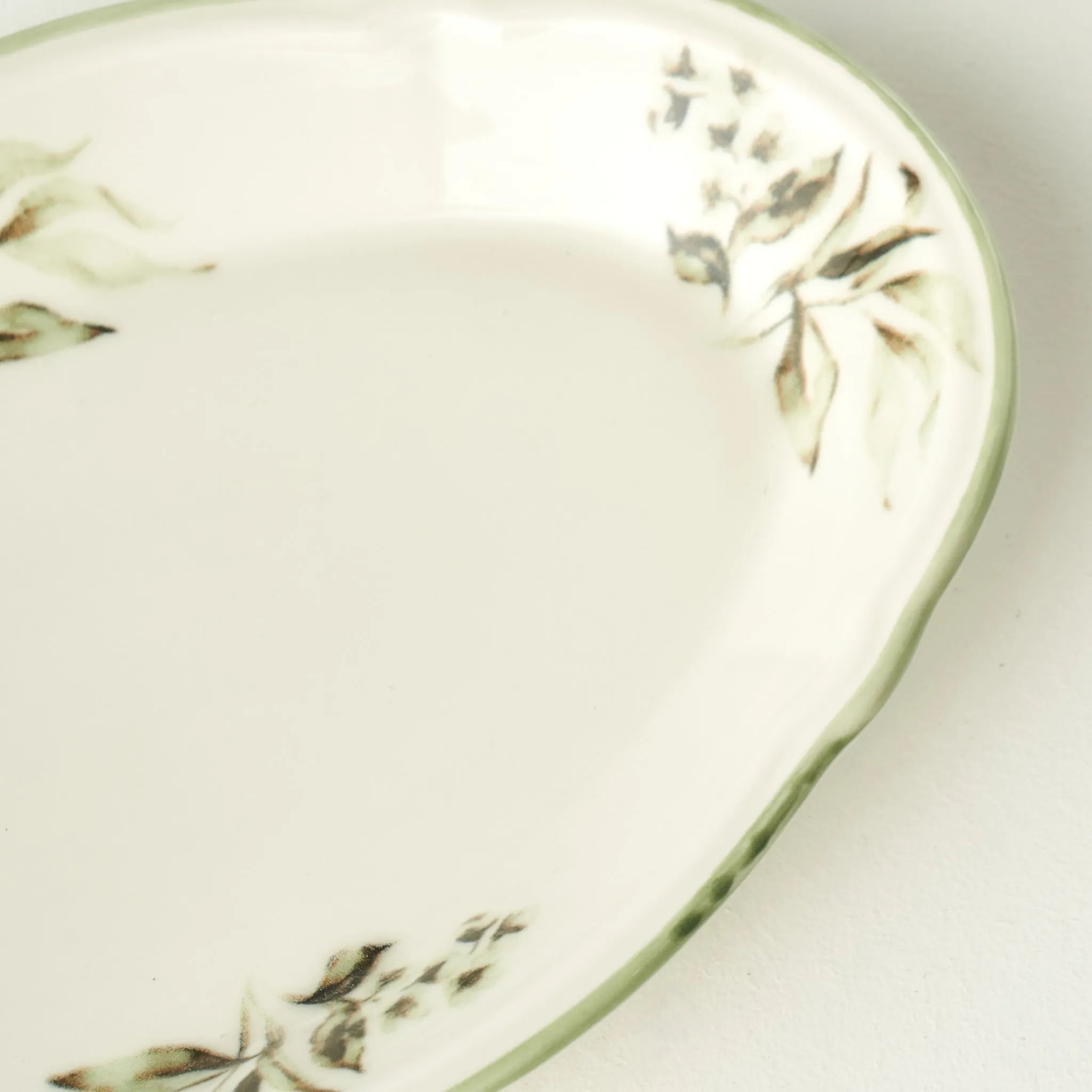 Julia Stoneware Oval Serving Platter detail view