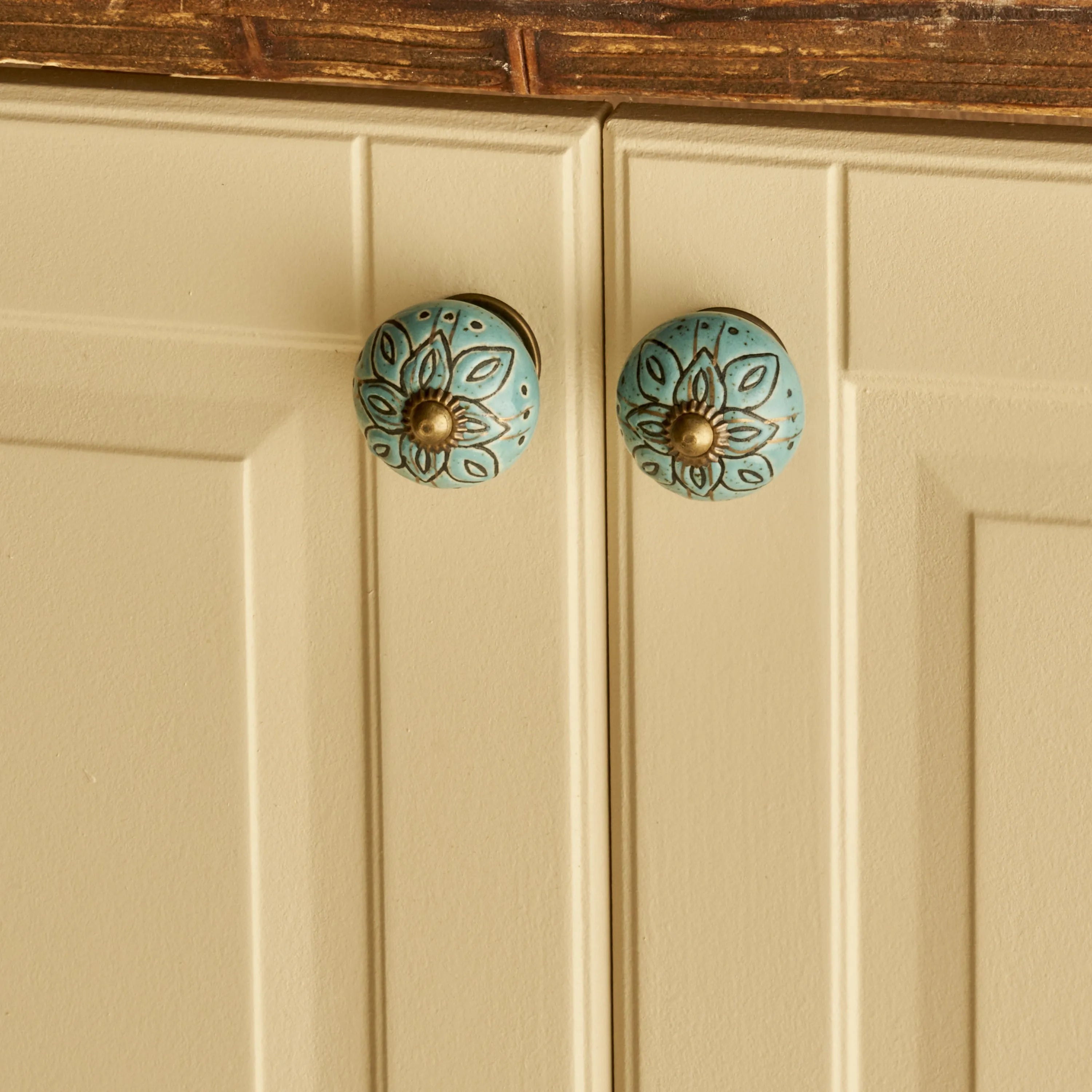 Kai Ceramic Cabinet Knobs (Set of 2) detail view