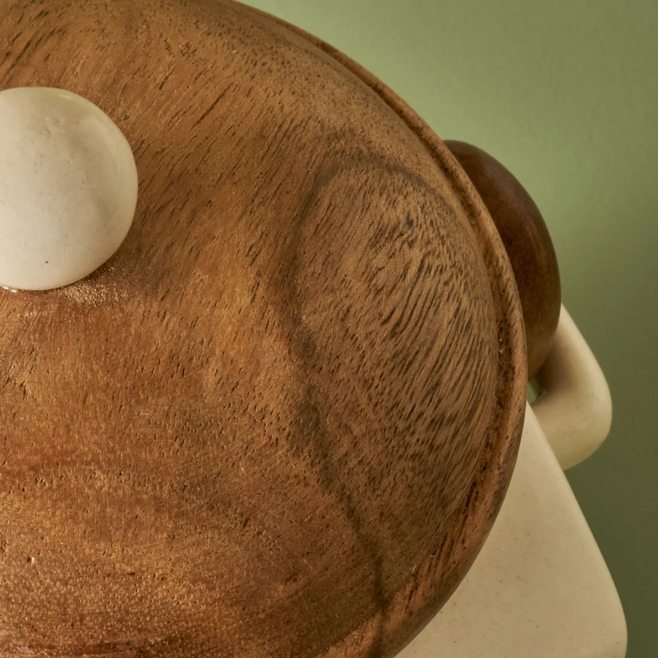 Koffi Ceramic Jar with Acacia Lid & Spoon texture detail