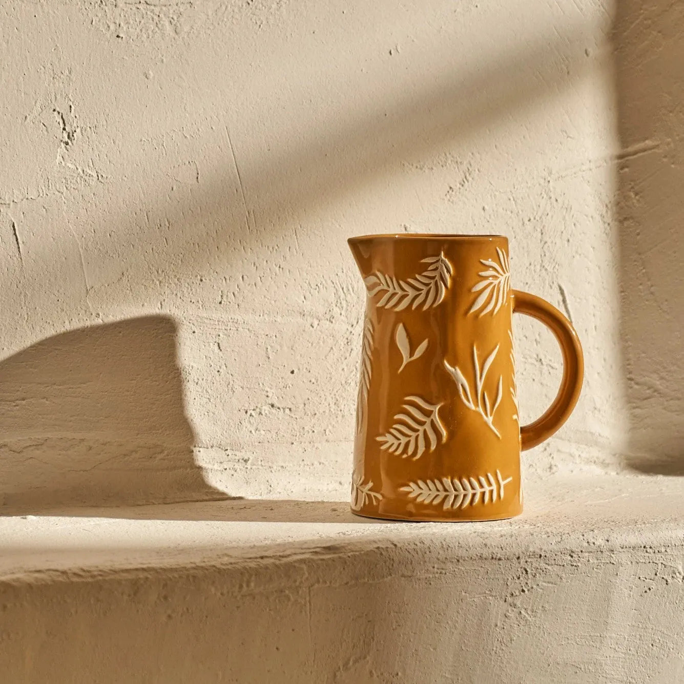 Leaf Decorative Dolomite Vase texture detail