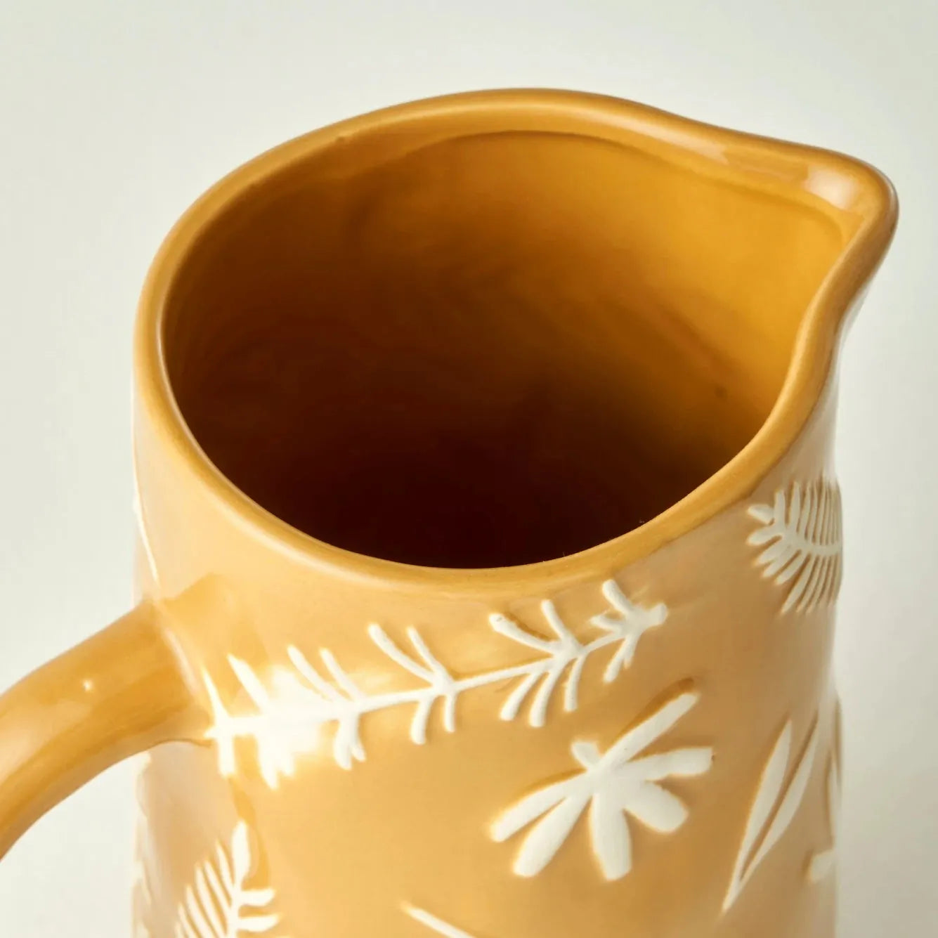 Leaf Decorative Dolomite Vase side view