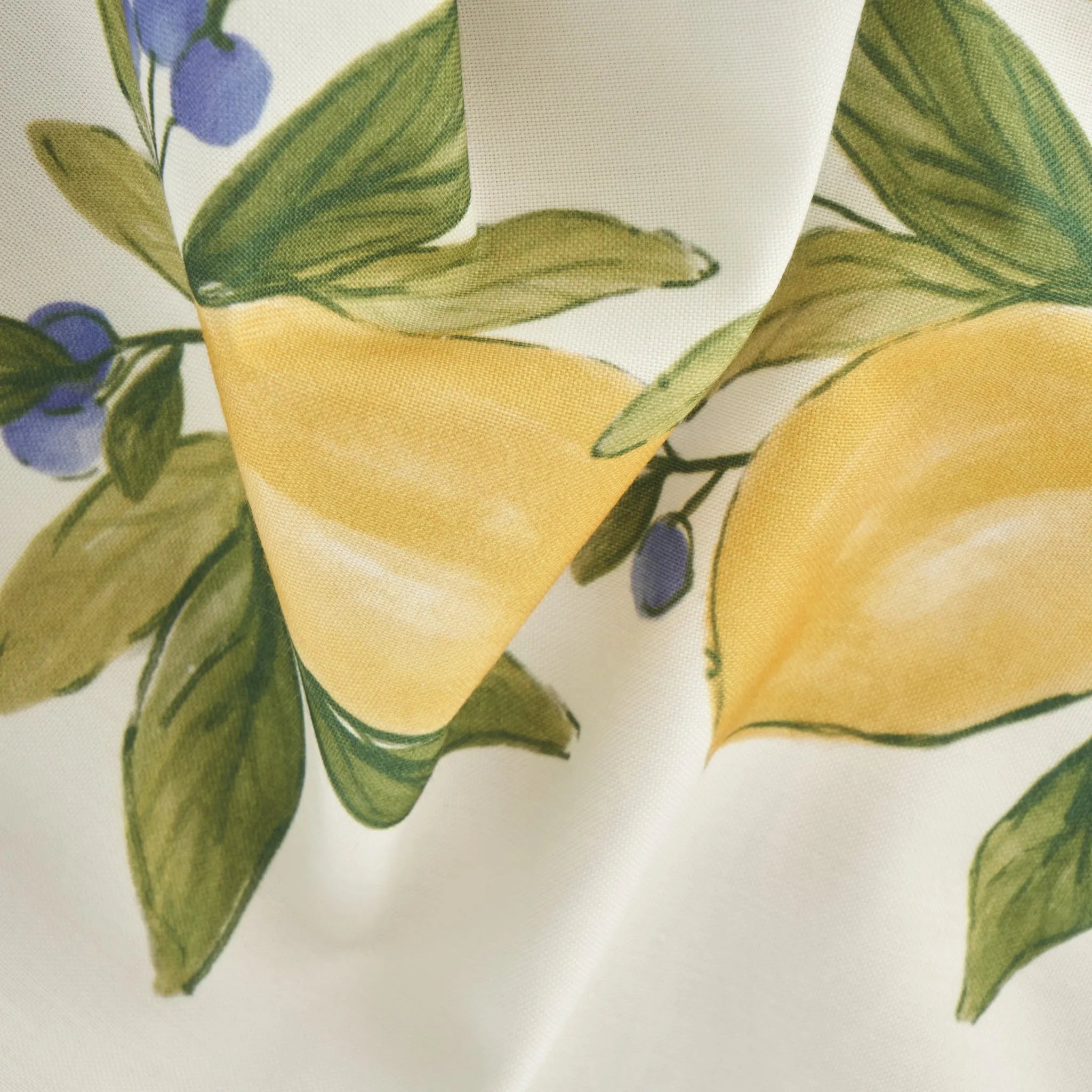 Lemoncello Printed Tablecloth detail view