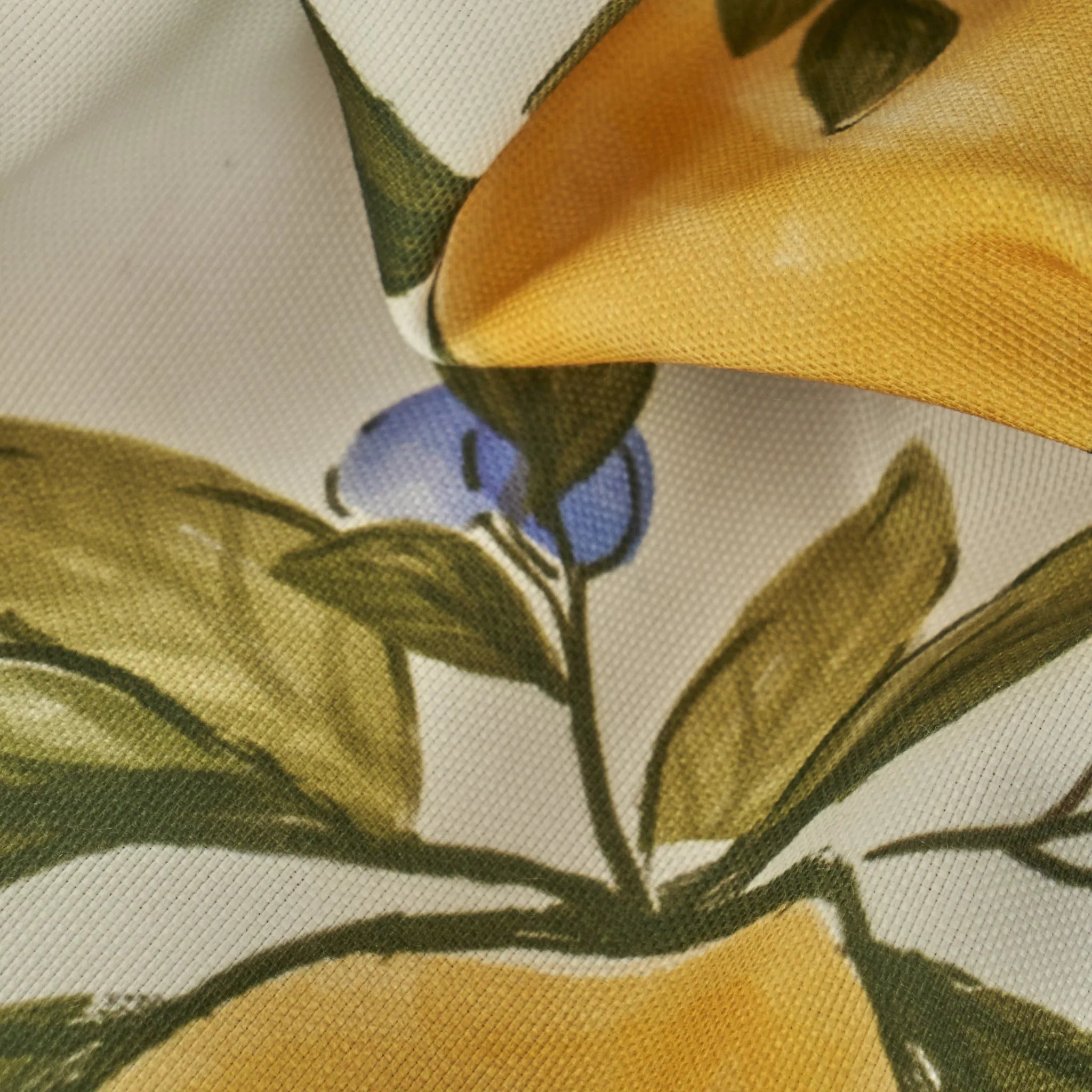 Lemoncello Table Runner detail view