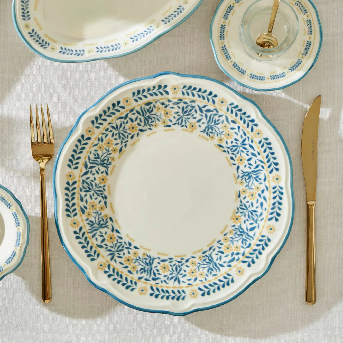 Liana 26 Piece Breakfast Set detail view