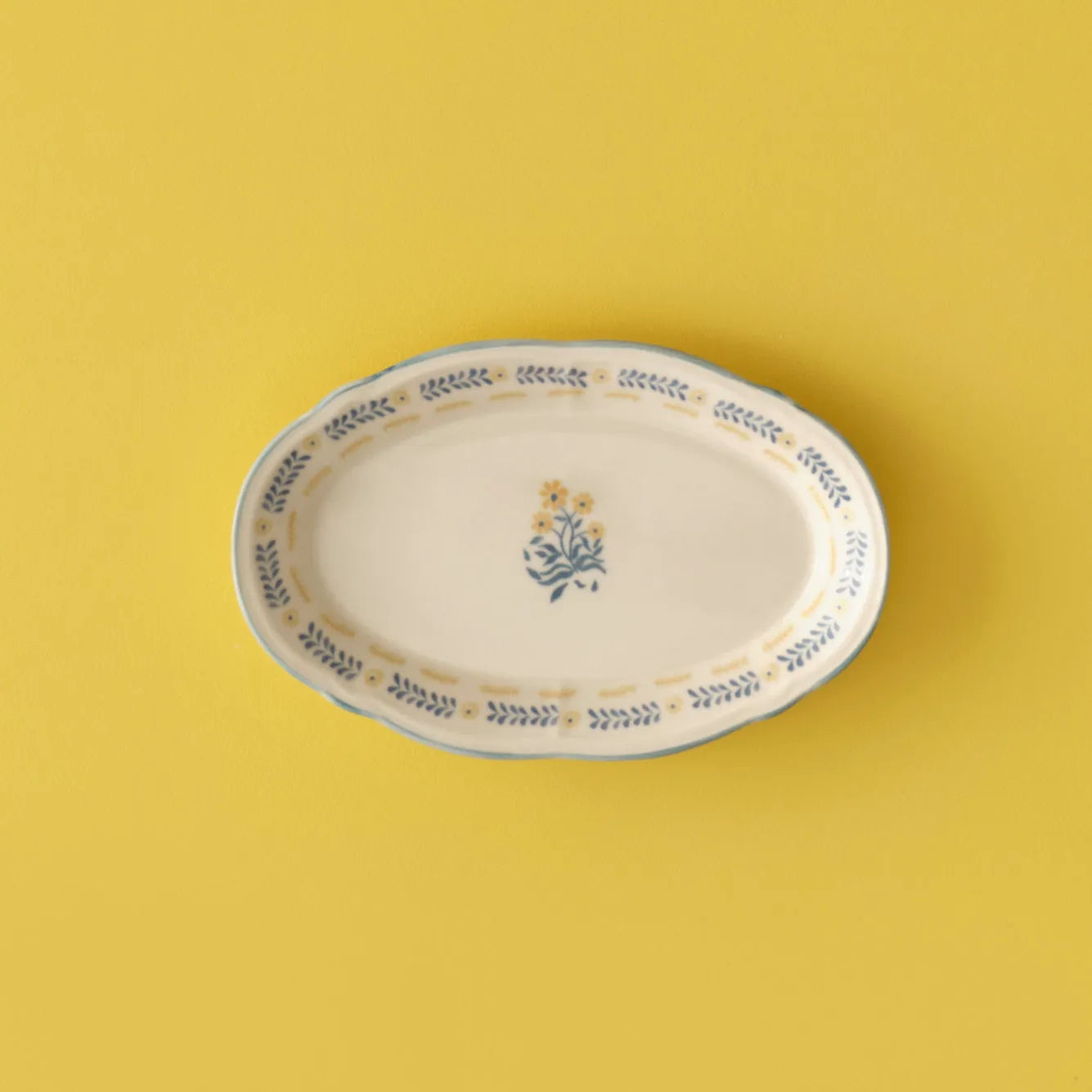 Liana 26 Piece Breakfast Set side view