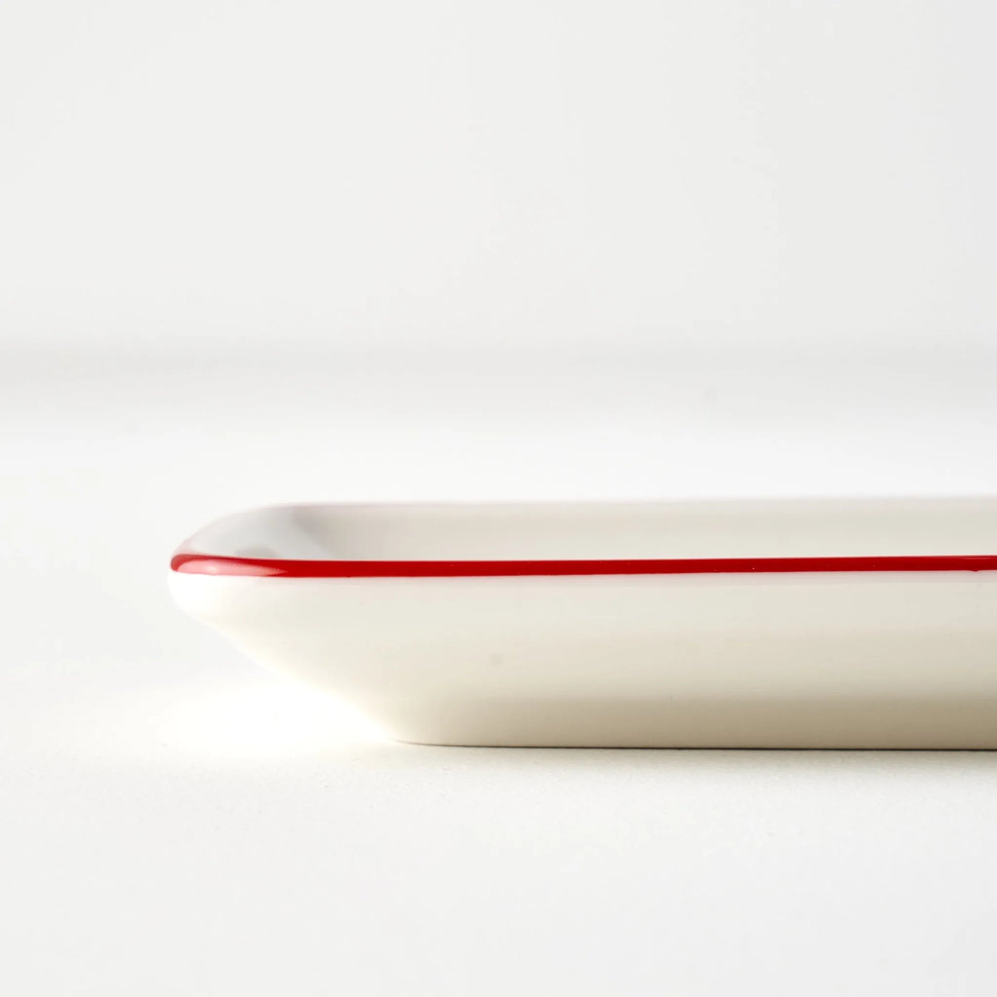 Line 'Ciao Bella' Porcelain Serving Platter texture detail
