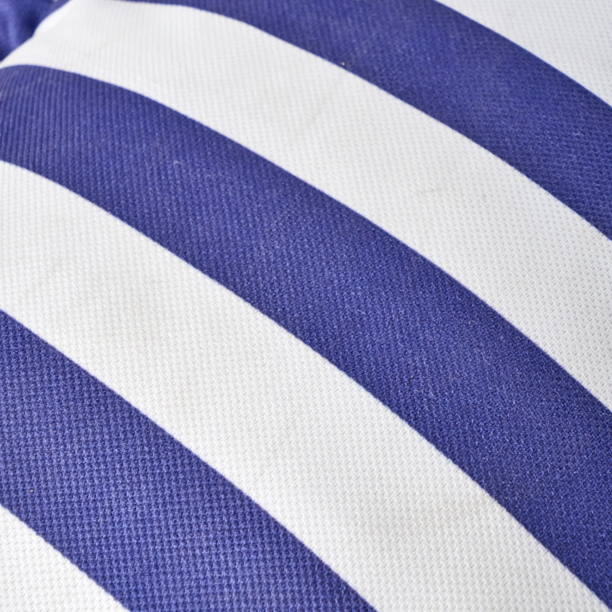Line Ruffled Cushion Cover texture detail