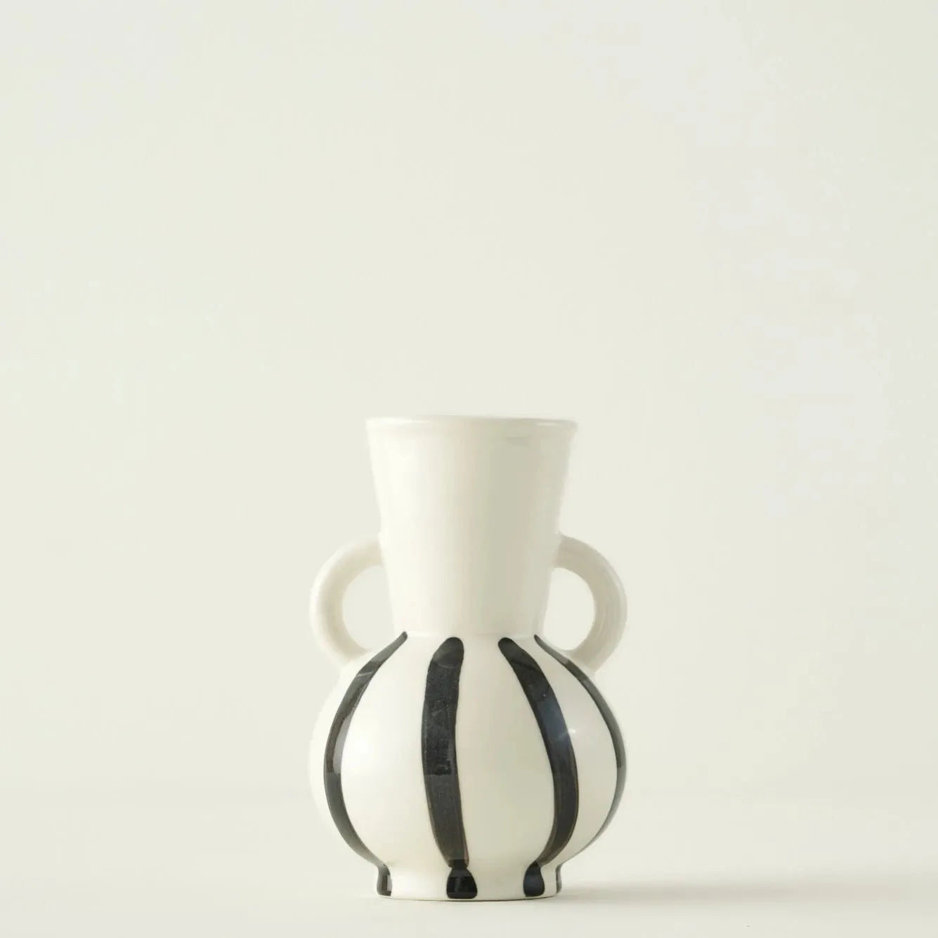 Liora Ceramic Vase detail view