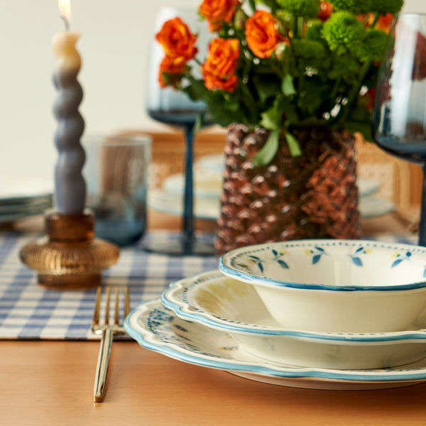 Mabel 24 Piece Stoneware Dinnerware Set