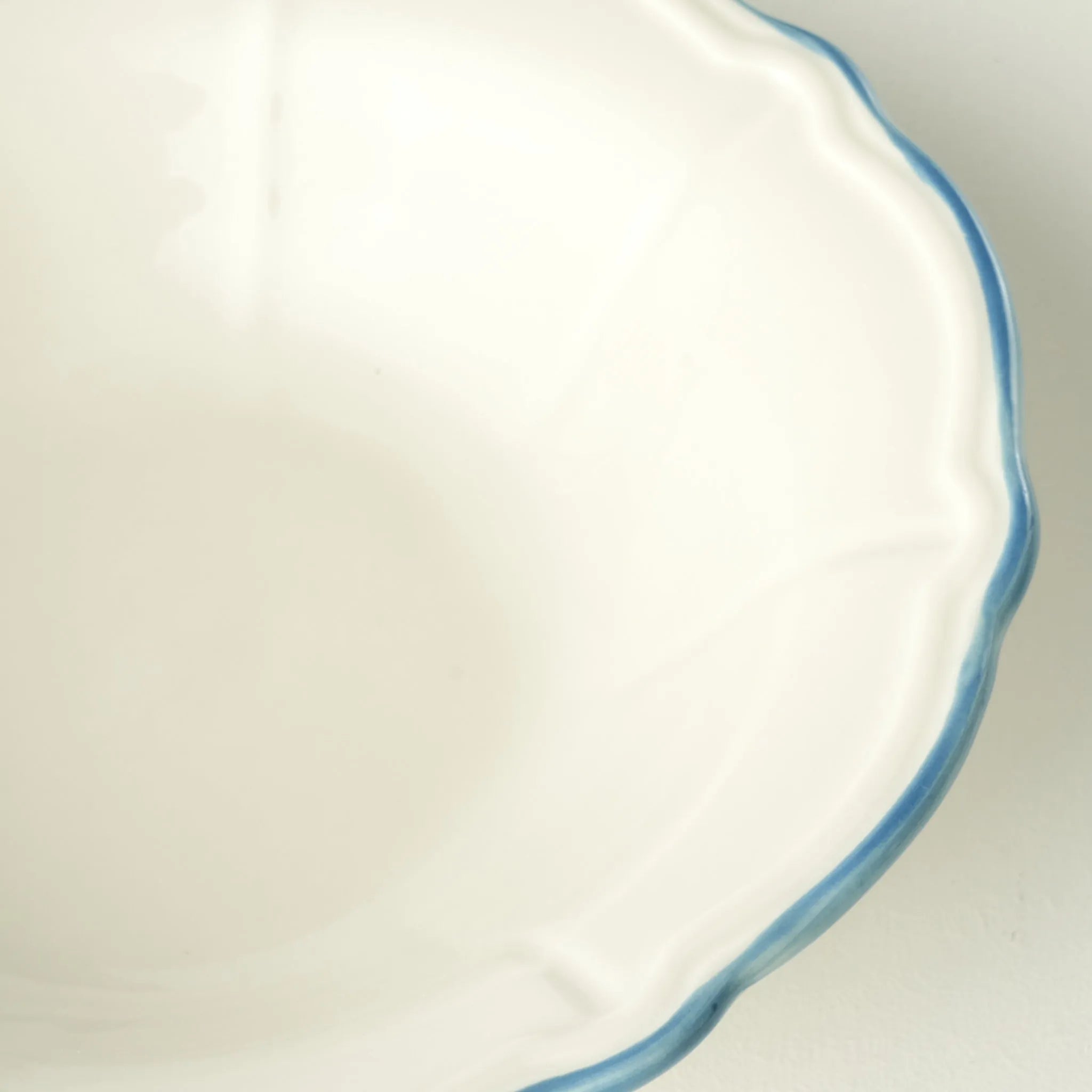 Mabel Stoneware Salad Bowl detail view