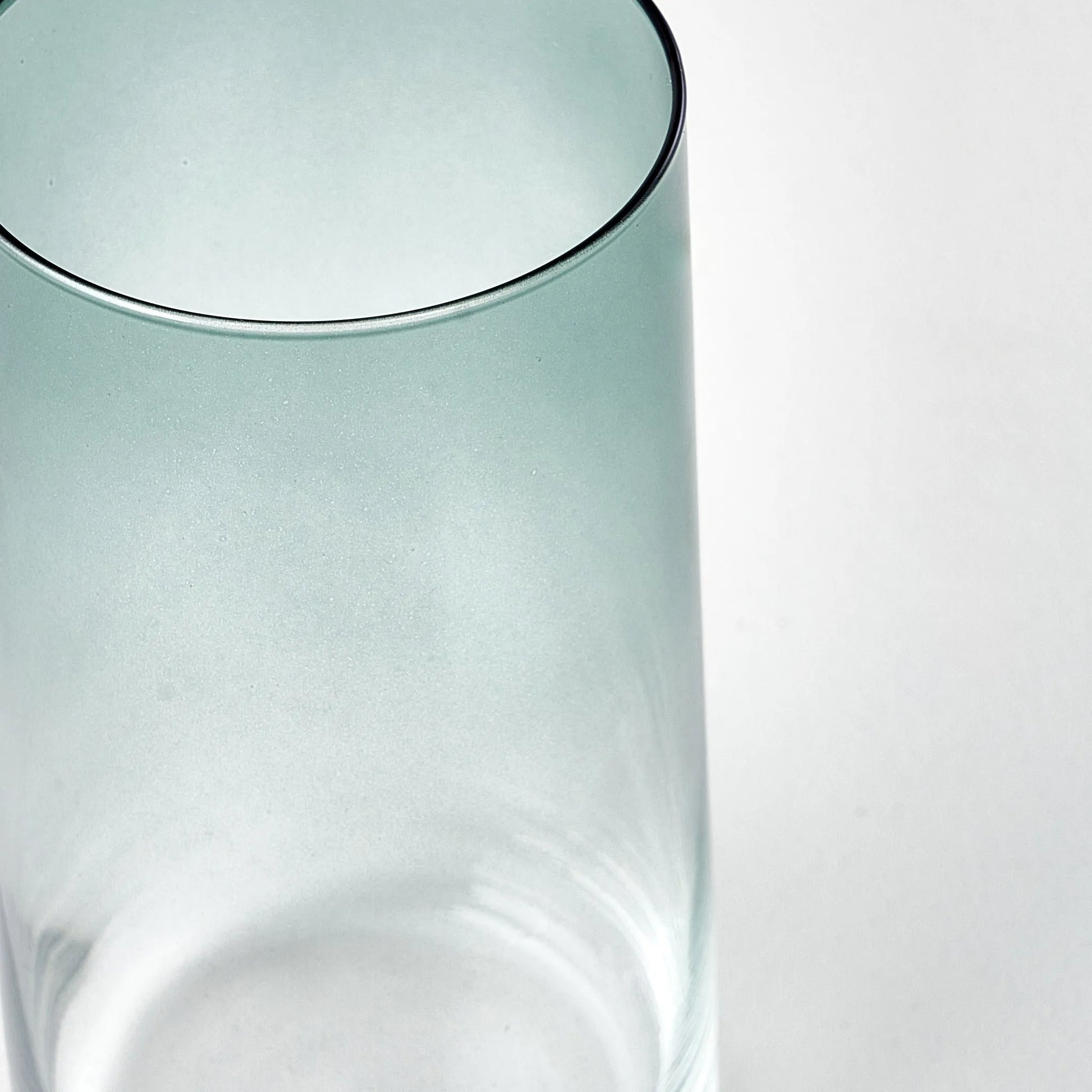 Mona Gradient Highball Glass detail view