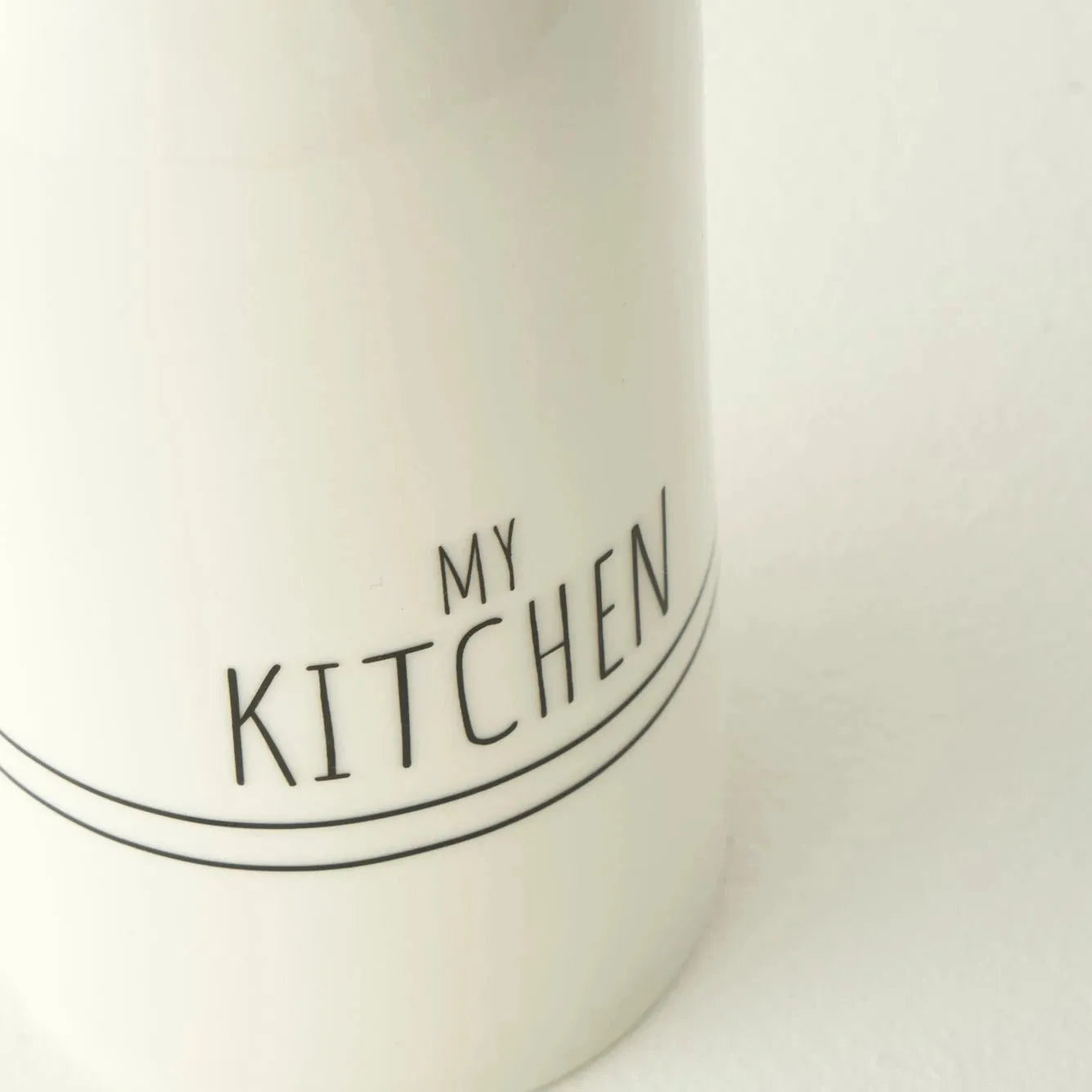 My Kitchen Porcelain Oil Cruet detail view