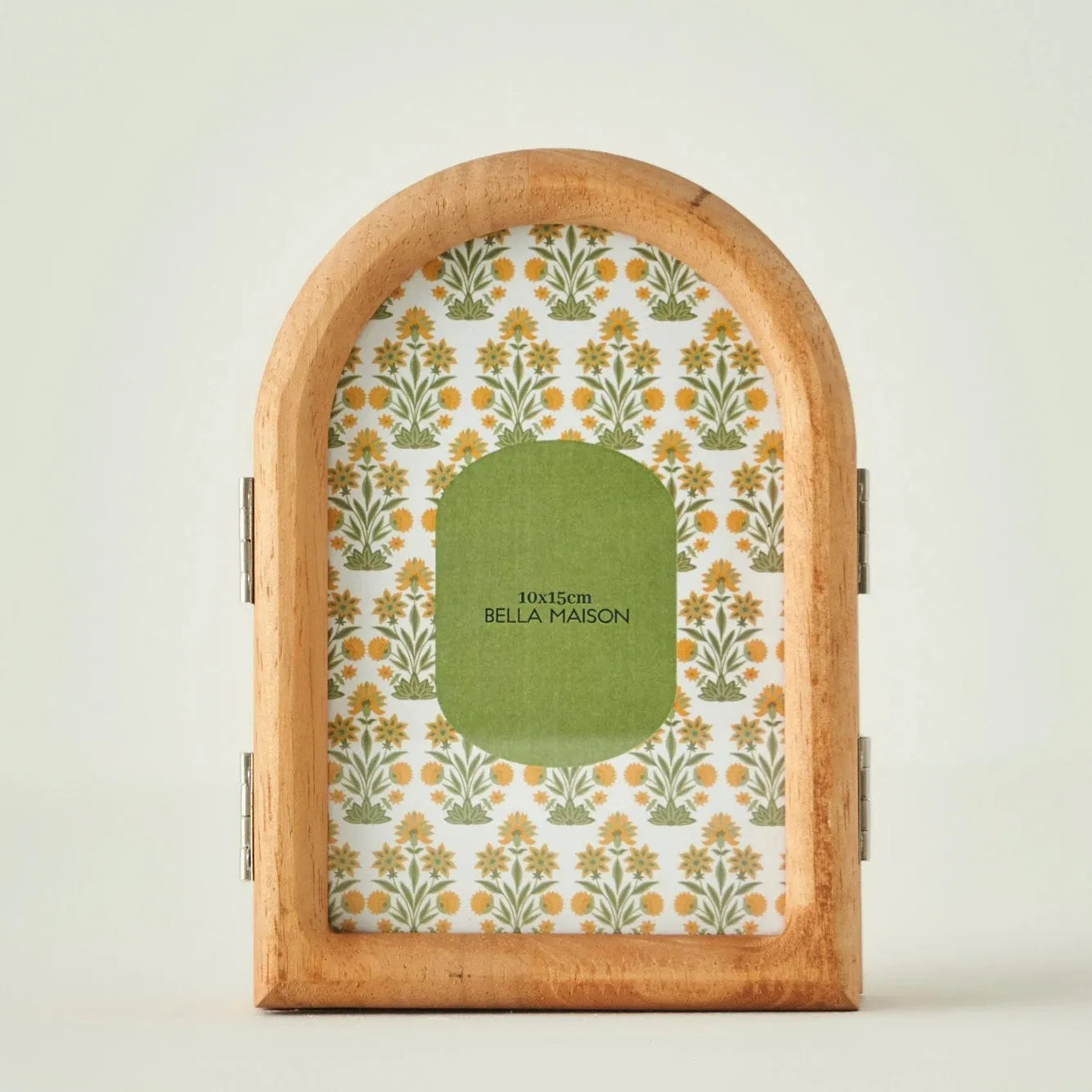 Nyla Aluminum Picture Frame Set detail view