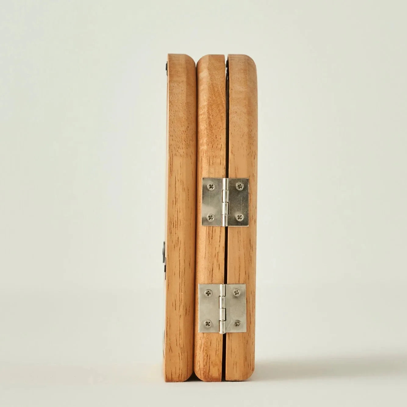 Nyla Aluminum Picture Frame Set texture detail